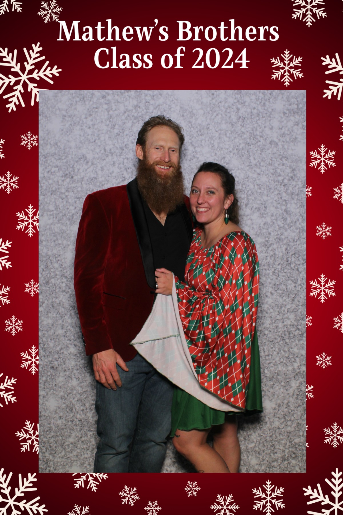 Mathew's Brothers Holiday Party | View more photos from the event at gallery.mainemagicmirror.com/u/MaineMagicMirror/Mathews-Brothers-Holiday-Party