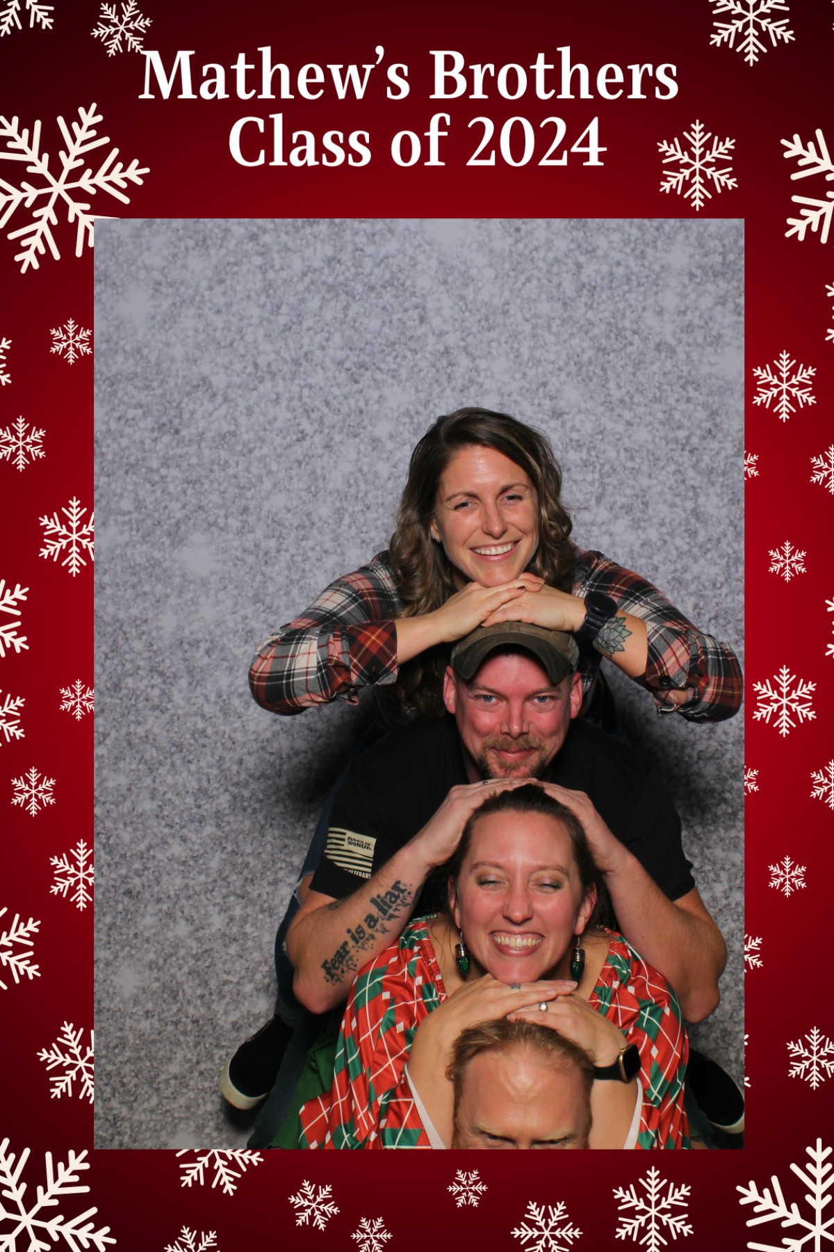 Mathew's Brothers Holiday Party | View more photos from the event at gallery.mainemagicmirror.com/u/MaineMagicMirror/Mathews-Brothers-Holiday-Party