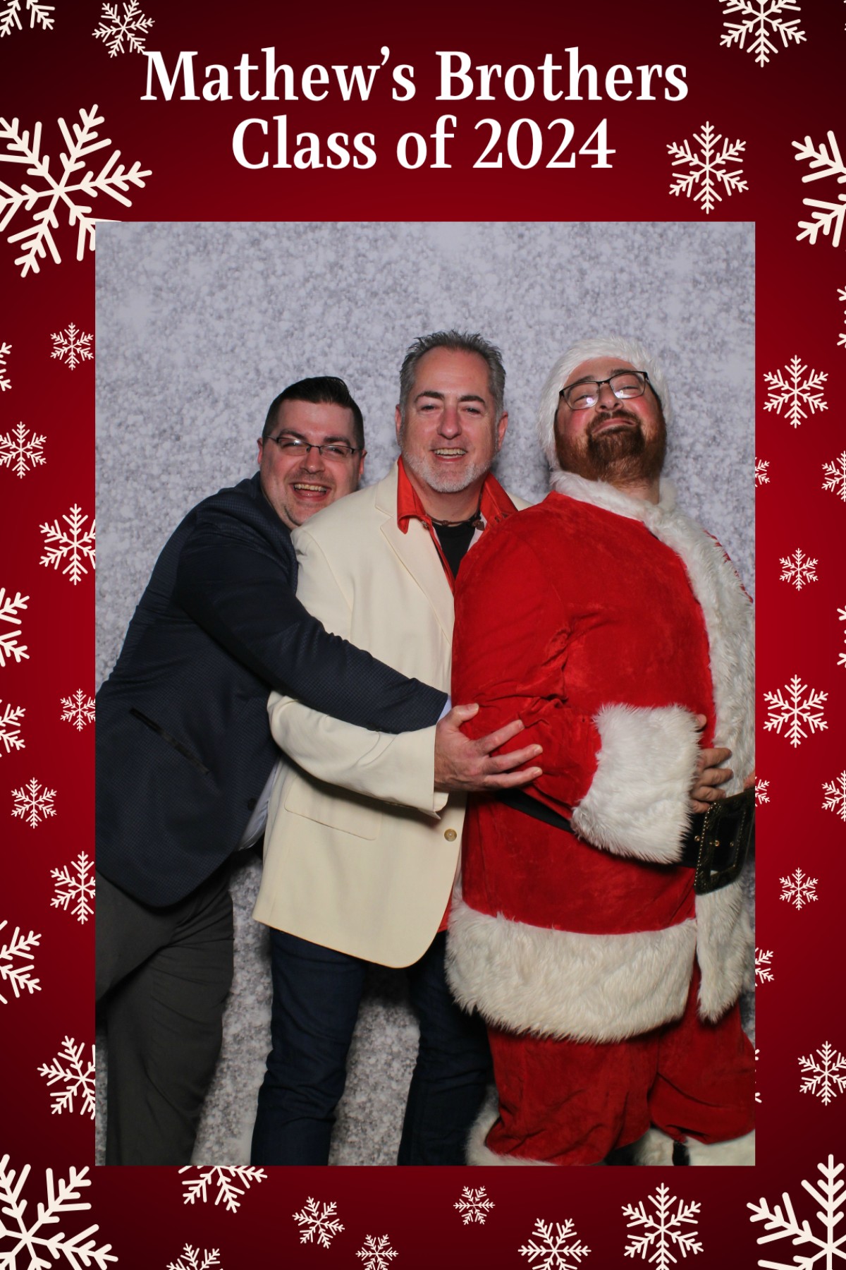 Mathew's Brothers Holiday Party | View more photos from the event at gallery.mainemagicmirror.com/u/MaineMagicMirror/Mathews-Brothers-Holiday-Party