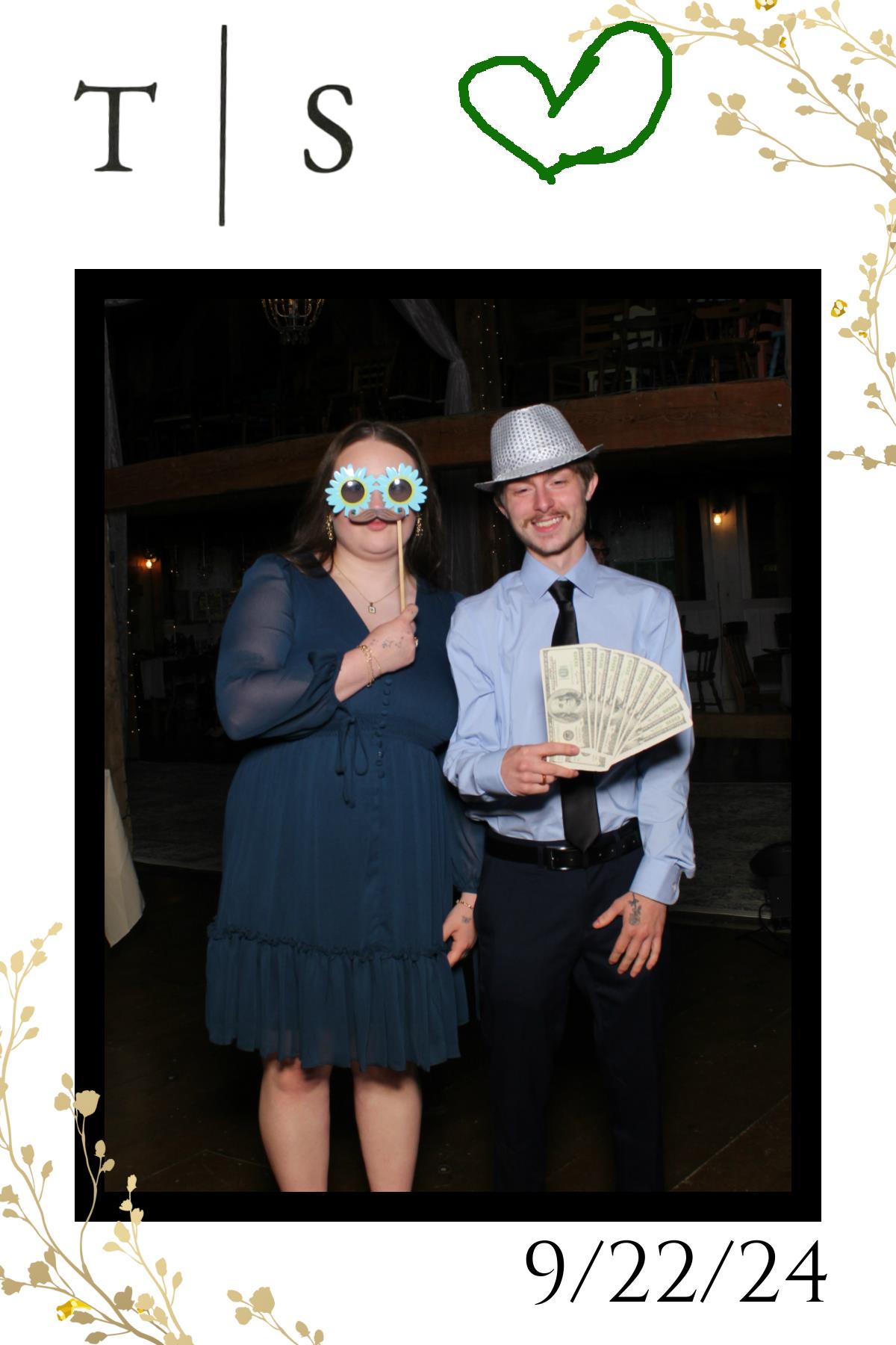Tyler & Sarah's Wedding | View more photos from the event at gallery.mainemagicmirror.com/u/MaineMagicMirror/Tyler-Sarahs-Wedding