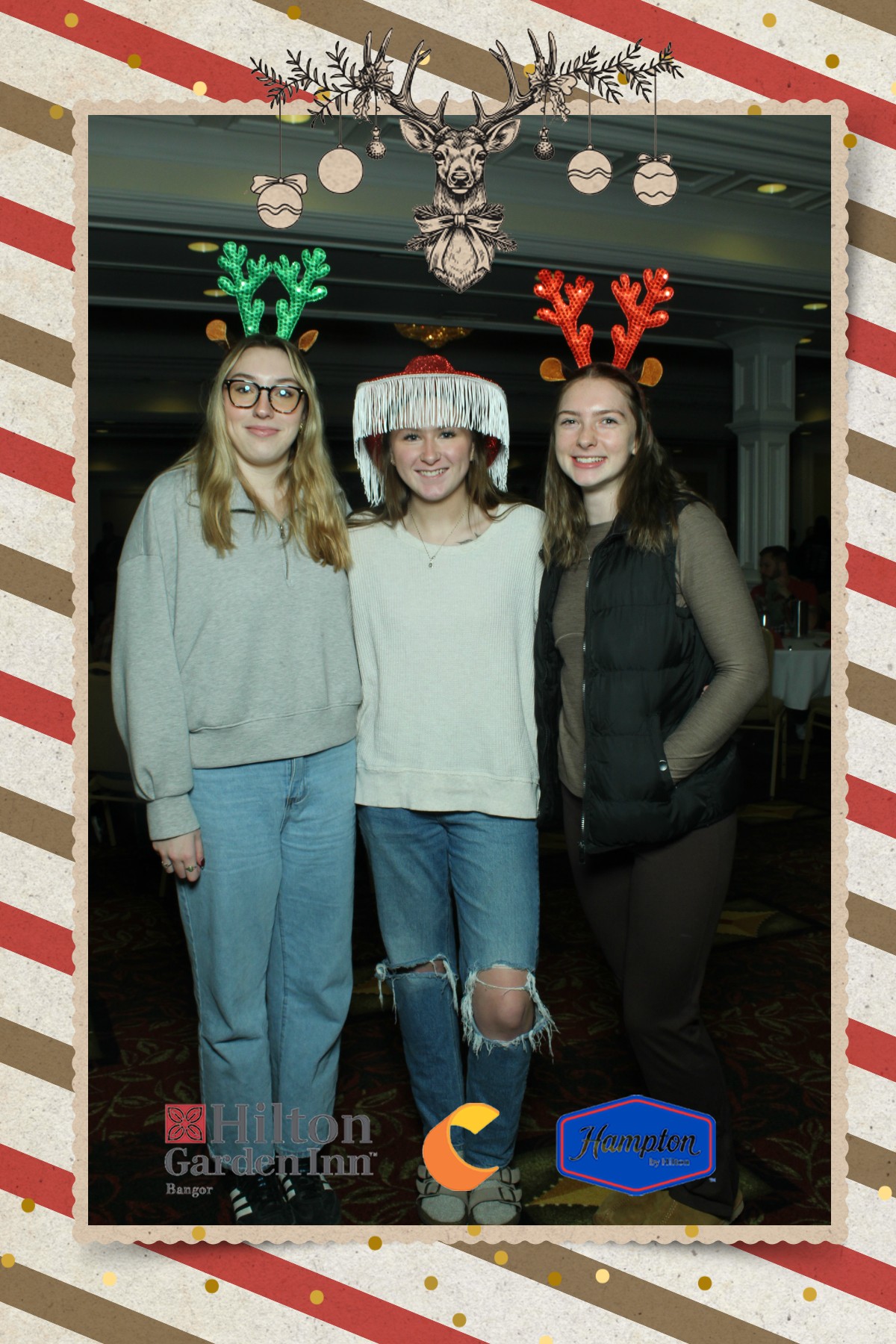 Hilton Garden Inn, Hampton Inn, Comfort Inn Holiday 2025 | View more photos from the event at gallery.mainemagicmirror.com/u/MaineMagicMirror/Hilton-Garden-Inn-Hampton-Inn-Comfort-Inn-Holiday-2025
