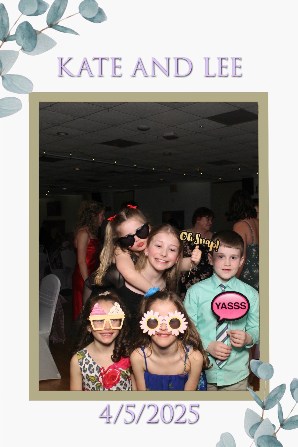 Kate and Lee | View more photos from the event at gallery.mainemagicmirror.com/u/MaineMagicMirror/Kate-and-Lee
