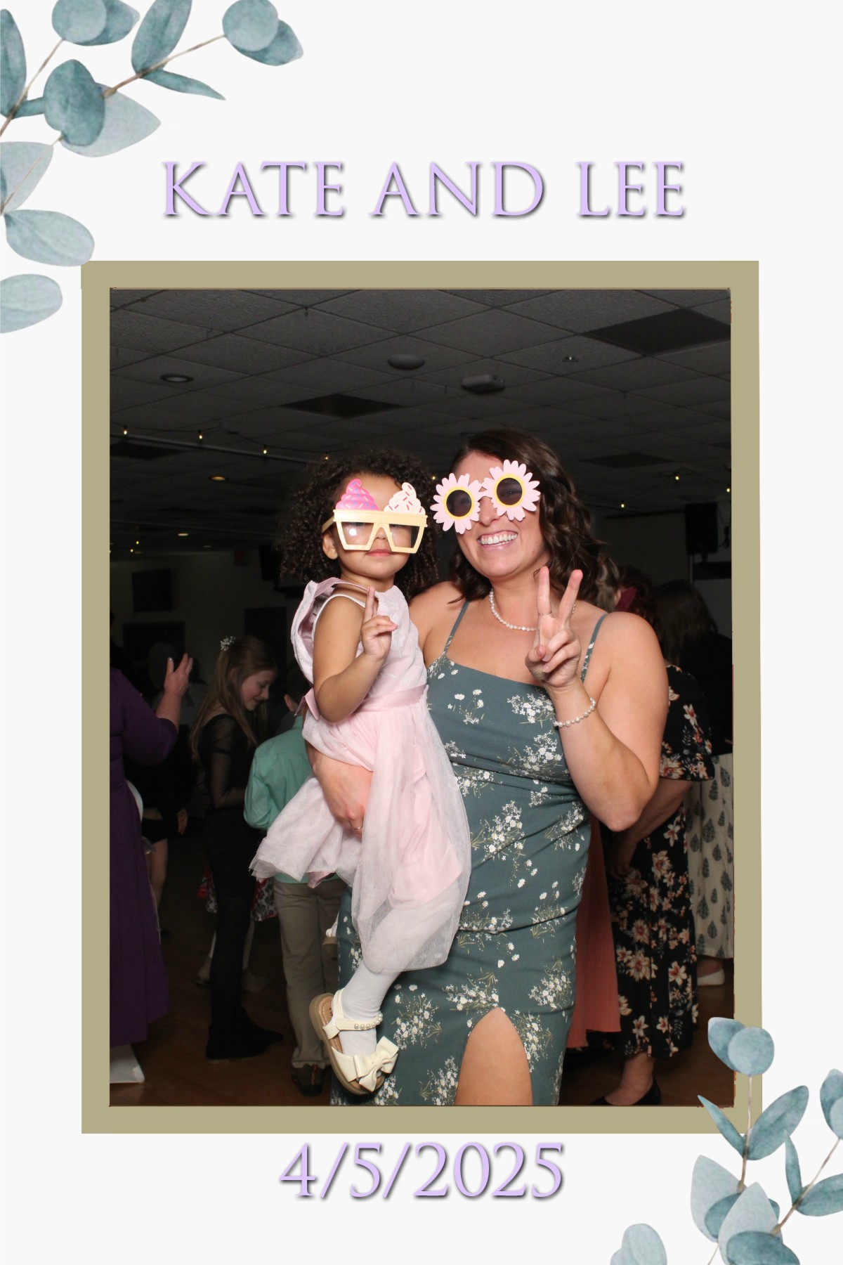 Kate and Lee | View more photos from the event at gallery.mainemagicmirror.com/u/MaineMagicMirror/Kate-and-Lee