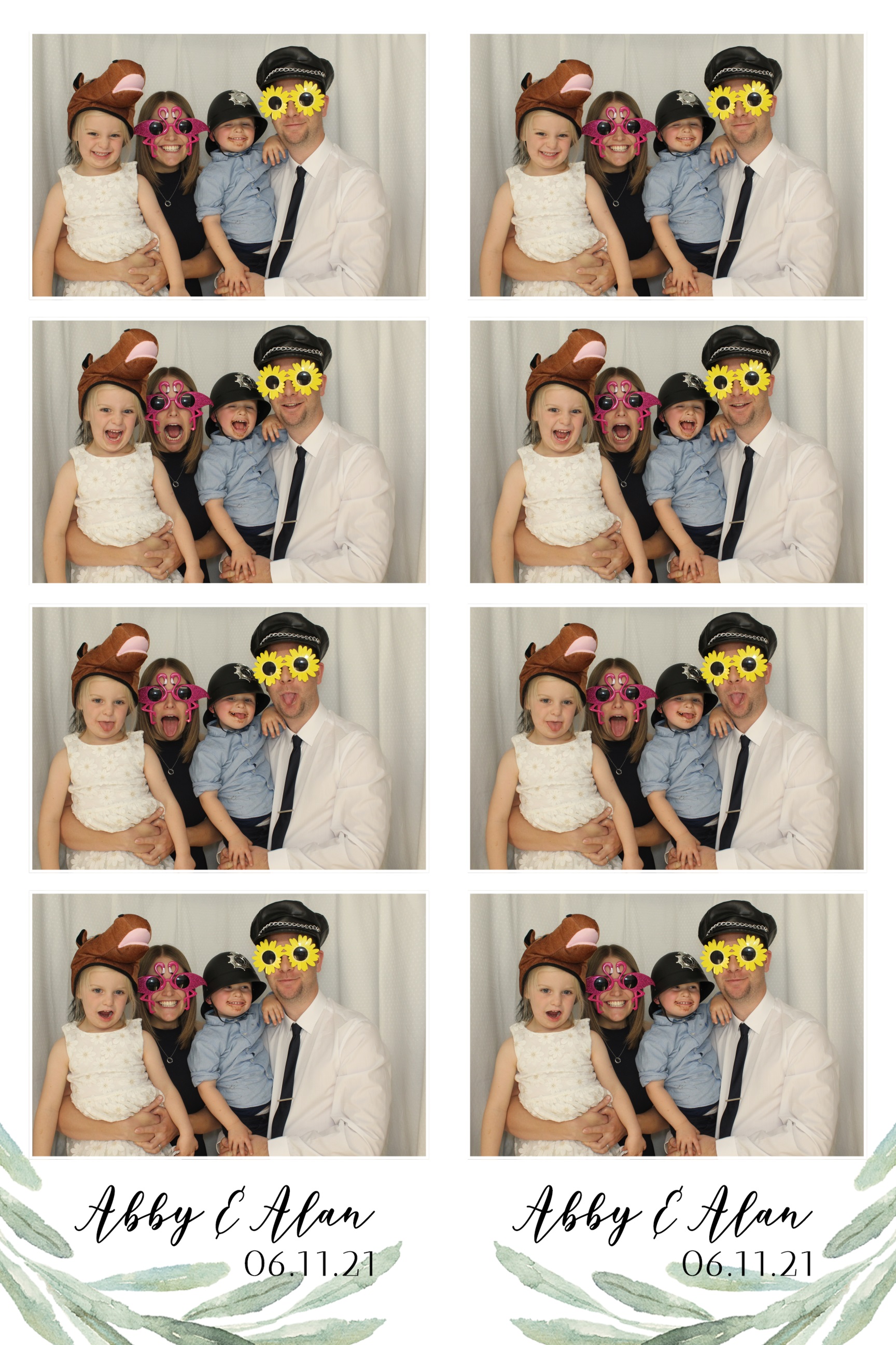 Abby & Alan | View more photos from the event at images.mobile-photo-booth.com/u/MobilePhotoBoothUK/Abby-Alan