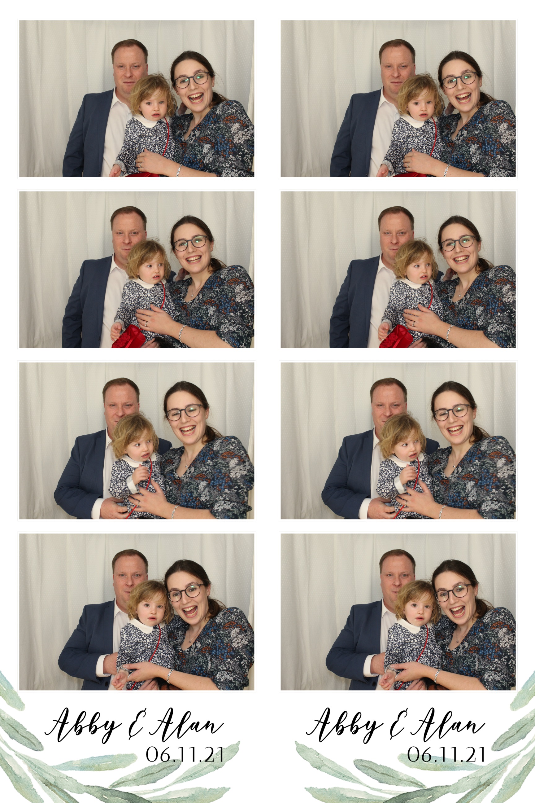 Abby & Alan | View more photos from the event at images.mobile-photo-booth.com/u/MobilePhotoBoothUK/Abby-Alan