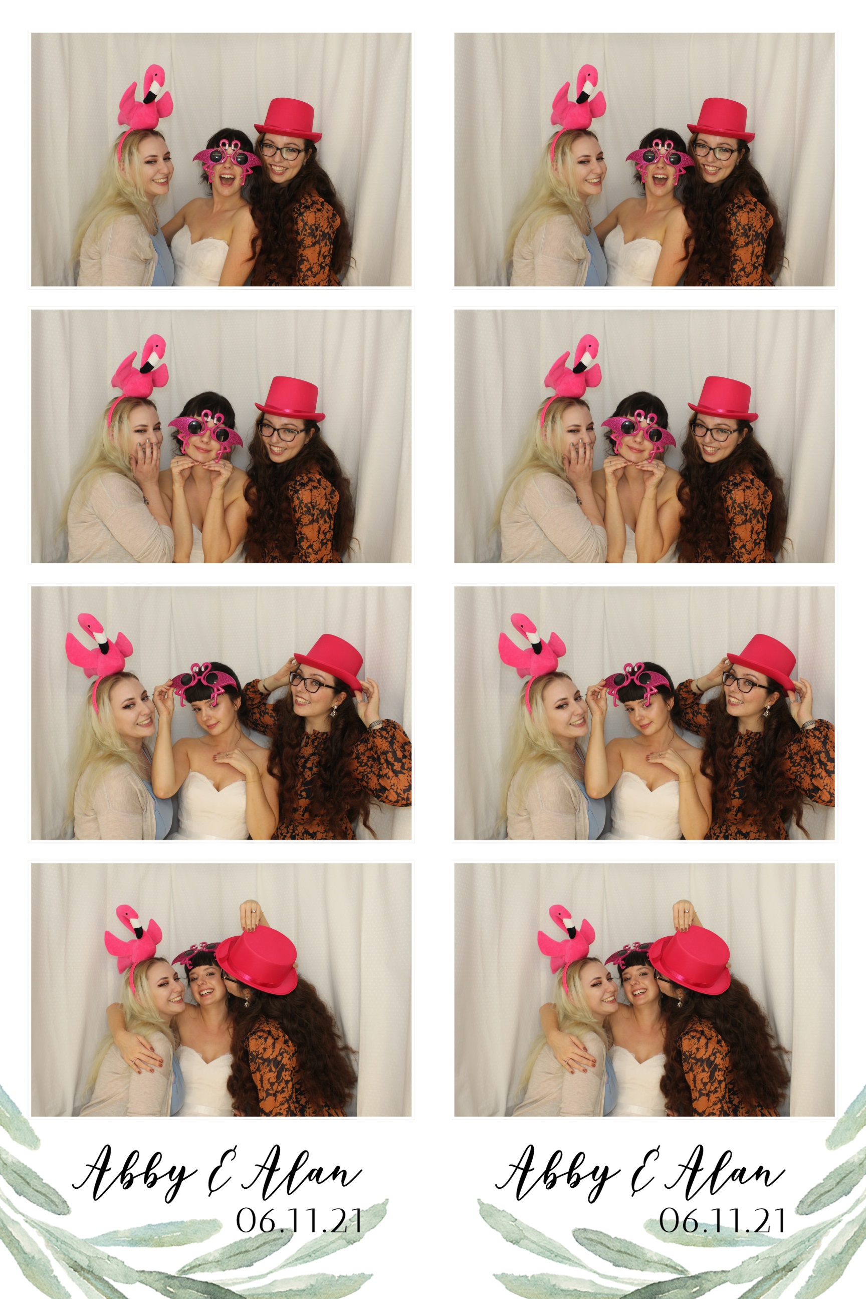 Abby & Alan | View more photos from the event at images.mobile-photo-booth.com/u/MobilePhotoBoothUK/Abby-Alan