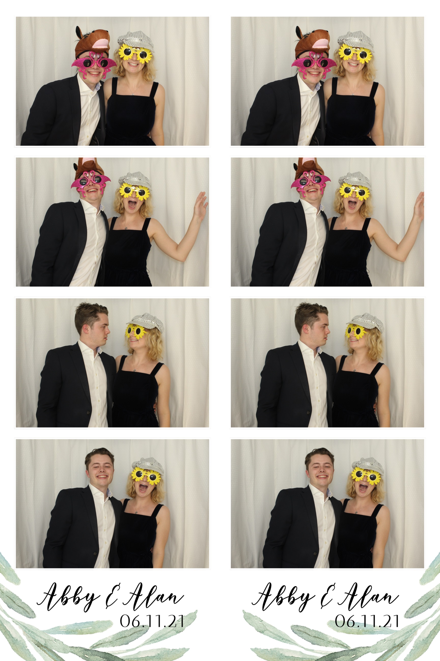 Abby & Alan | View more photos from the event at images.mobile-photo-booth.com/u/MobilePhotoBoothUK/Abby-Alan