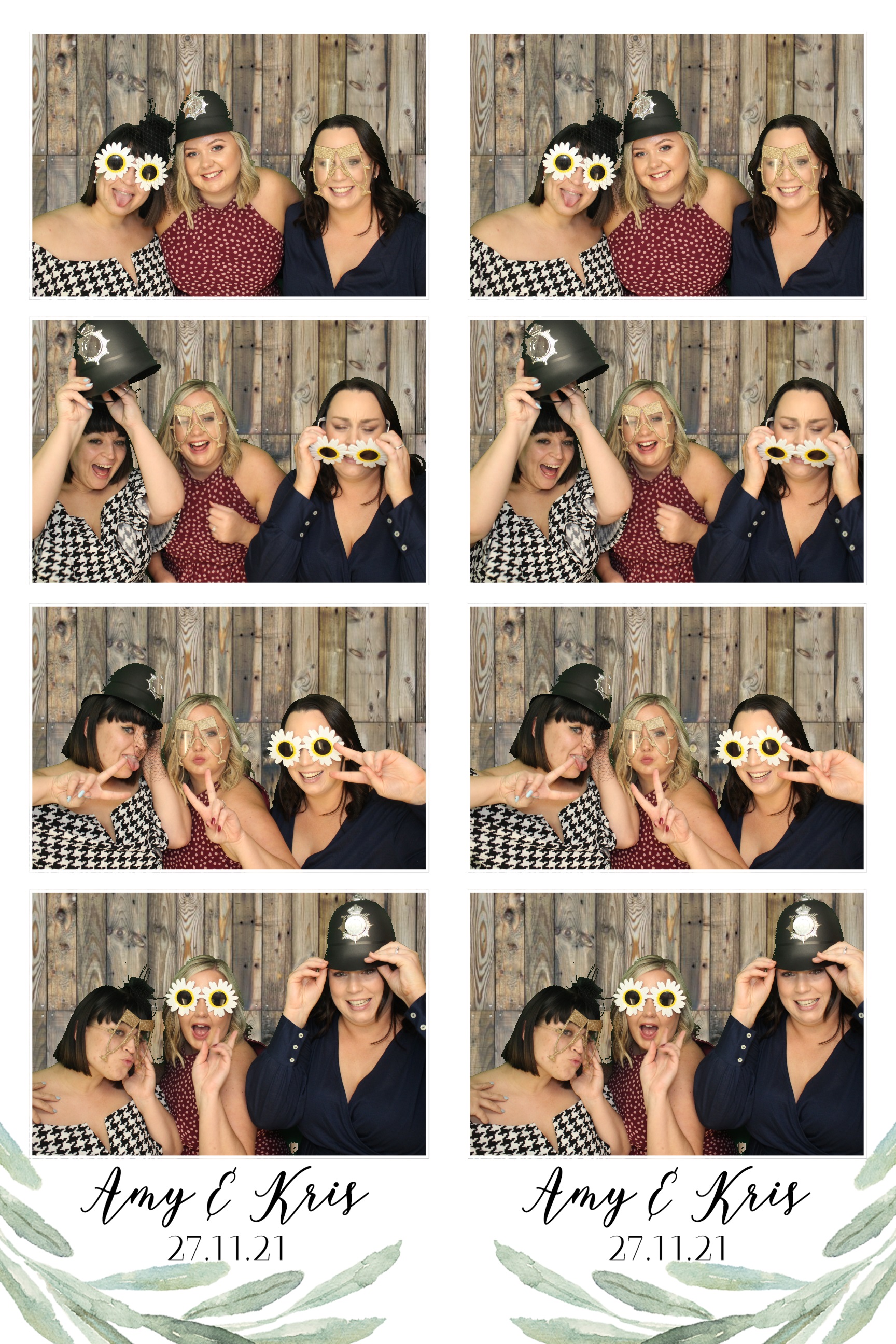 Amy & Kris | View more photos from the event at images.mobile-photo-booth.com/u/MobilePhotoBoothUK/Amy-Kris