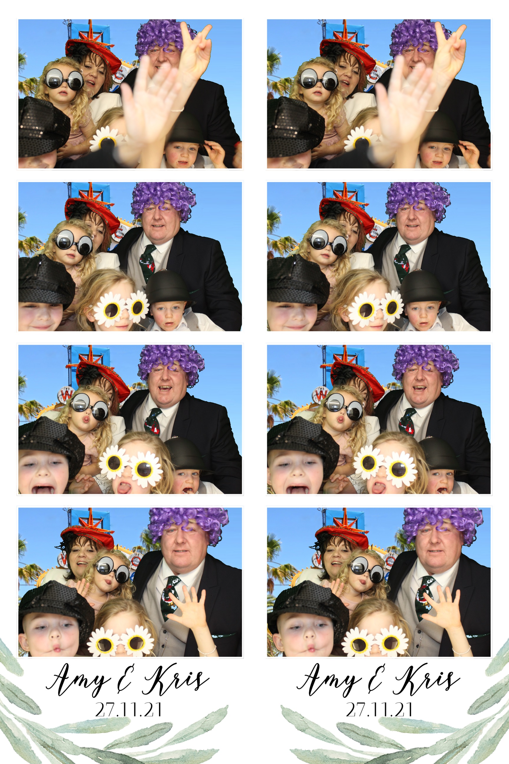 Amy & Kris | View more photos from the event at images.mobile-photo-booth.com/u/MobilePhotoBoothUK/Amy-Kris