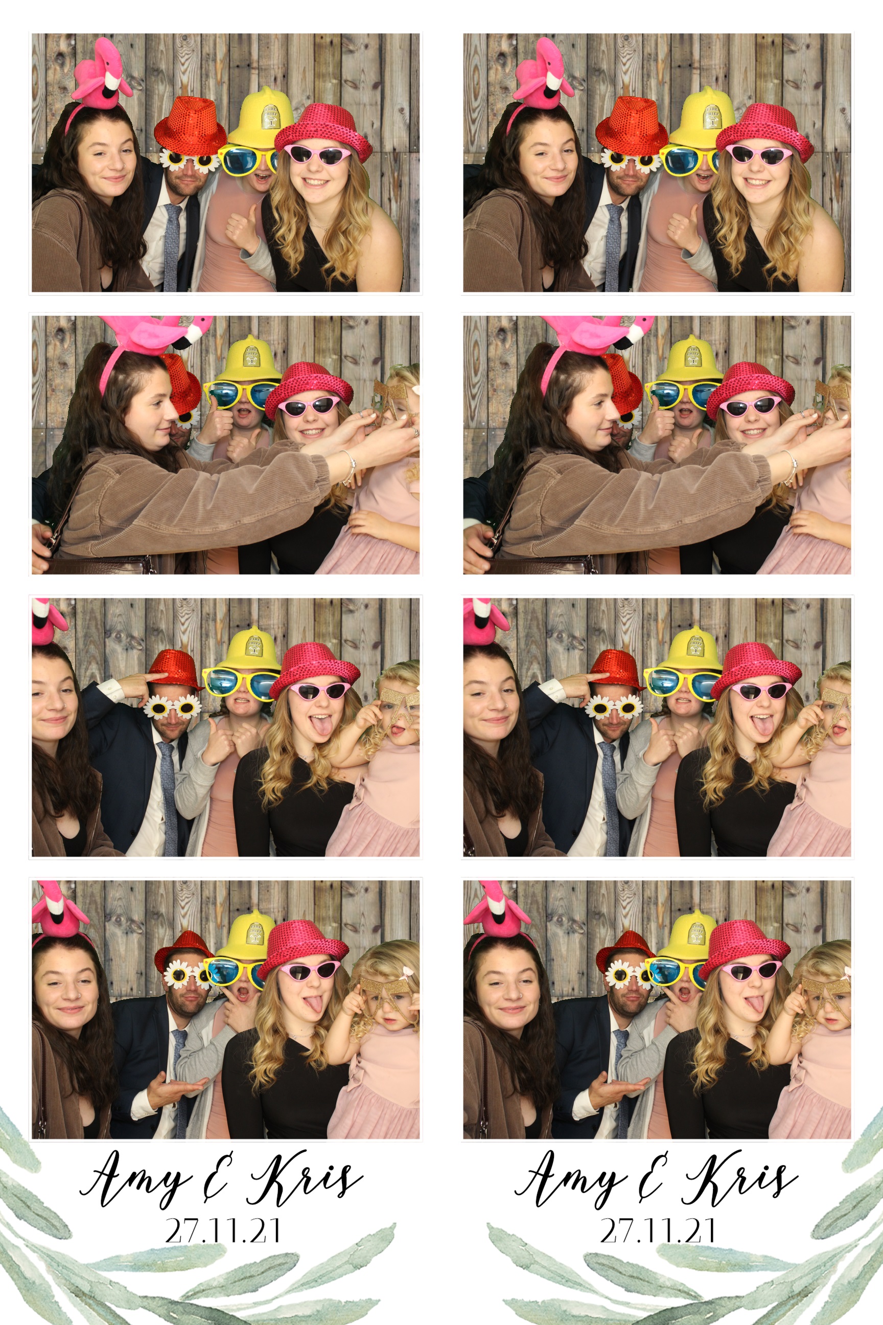 Amy & Kris | View more photos from the event at images.mobile-photo-booth.com/u/MobilePhotoBoothUK/Amy-Kris