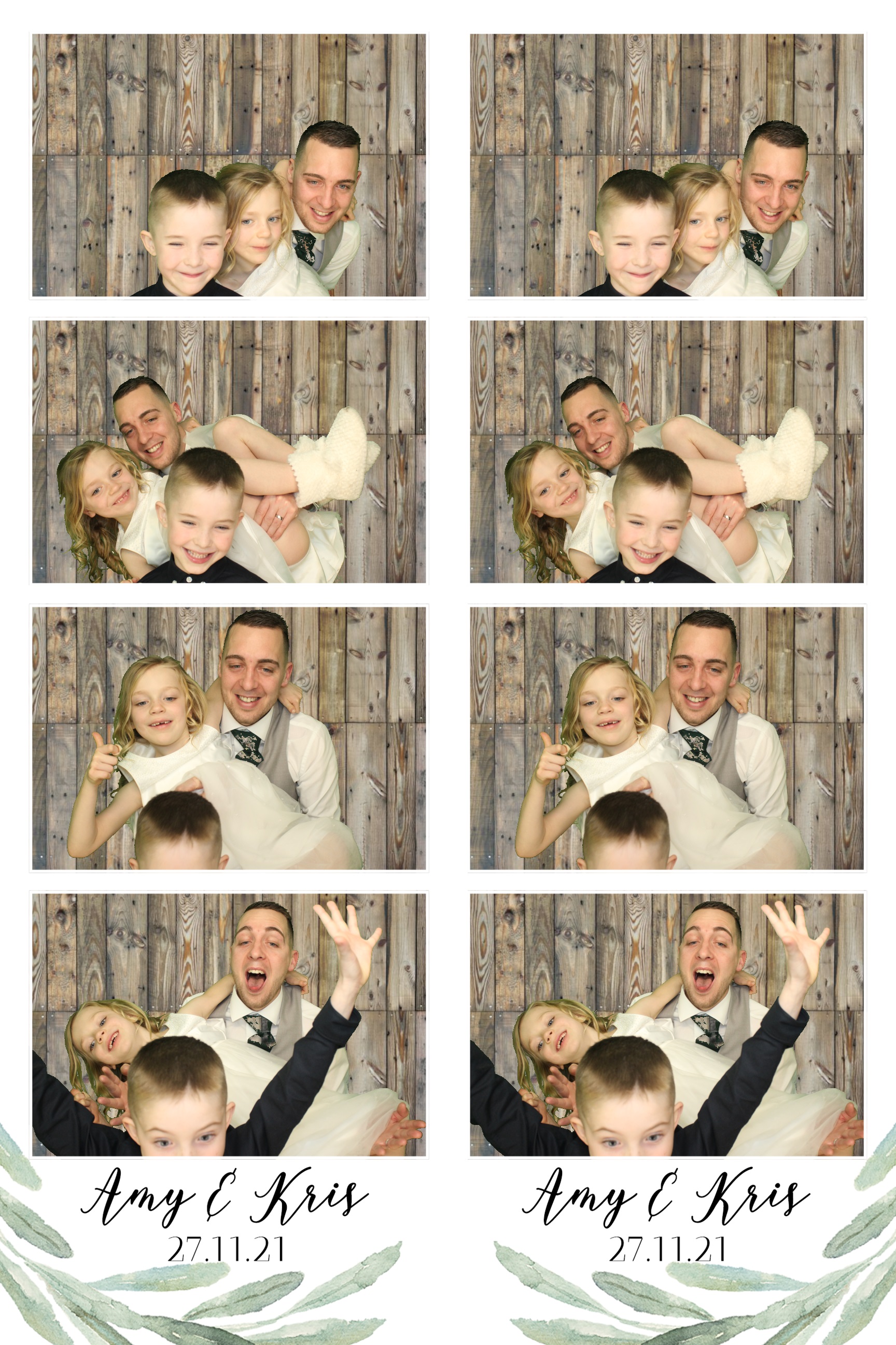 Amy & Kris | View more photos from the event at images.mobile-photo-booth.com/u/MobilePhotoBoothUK/Amy-Kris