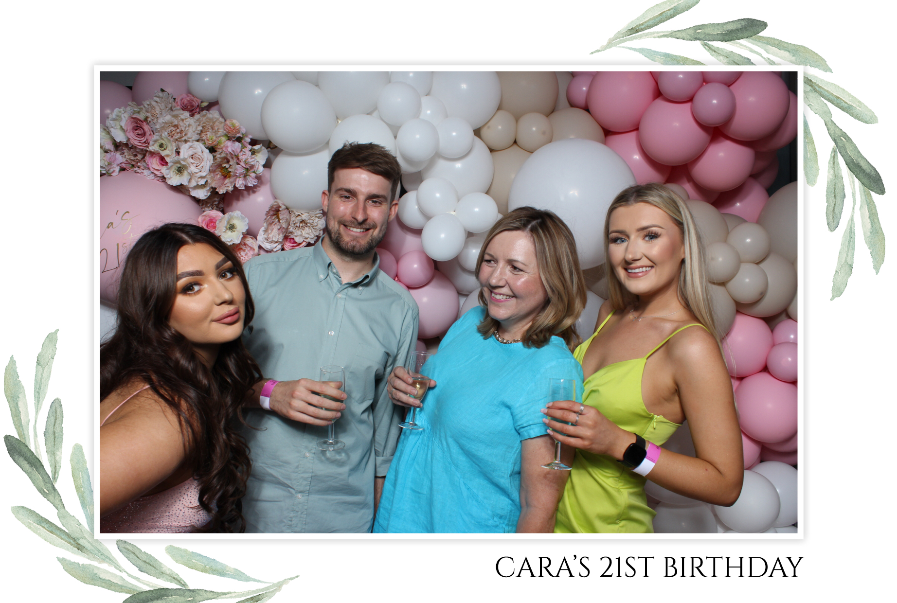 Cara's 21st | View more photos from the event at images.mobile-photo-booth.com/u/MobilePhotoBoothUK/Caras-21st