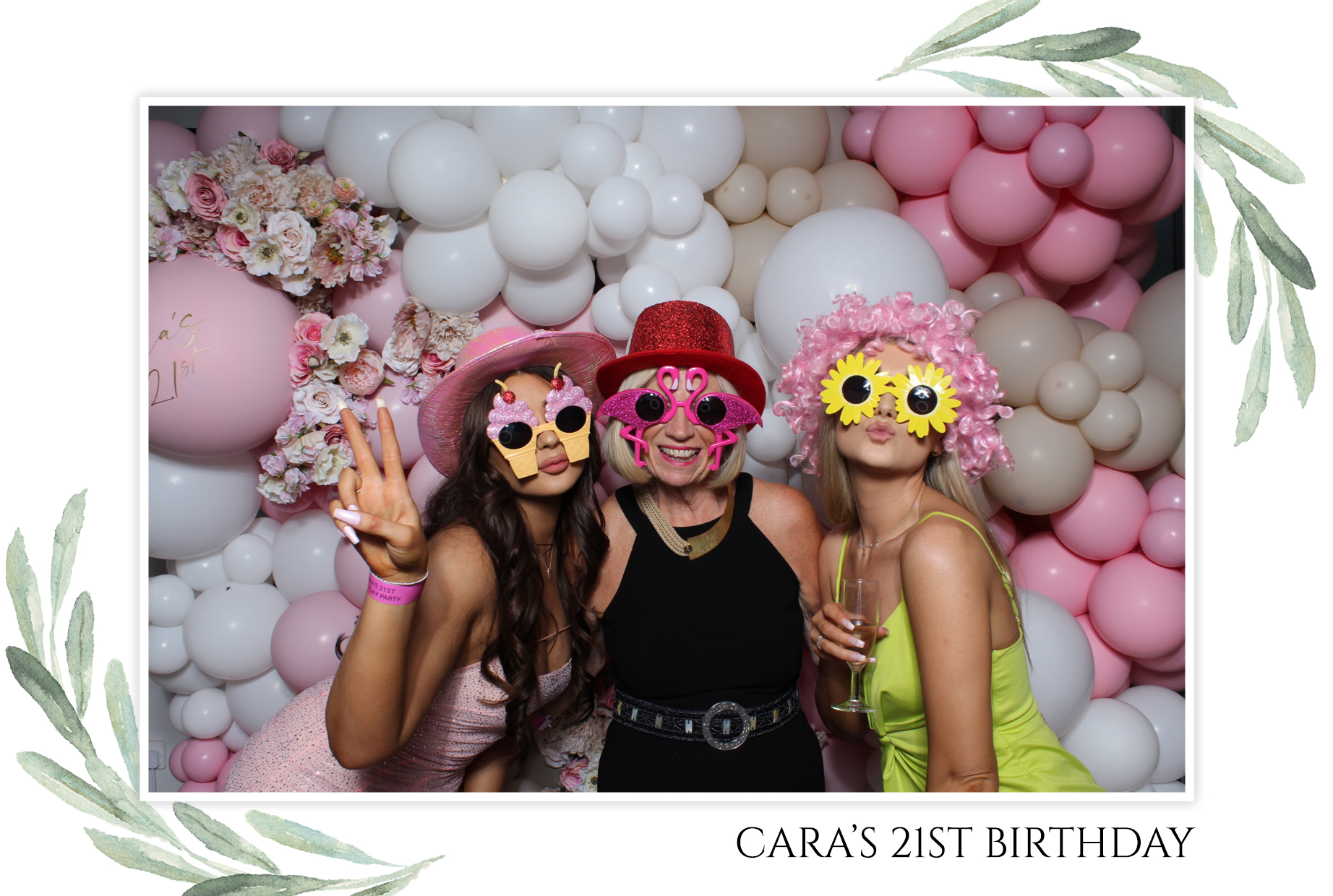Cara's 21st | View more photos from the event at images.mobile-photo-booth.com/u/MobilePhotoBoothUK/Caras-21st