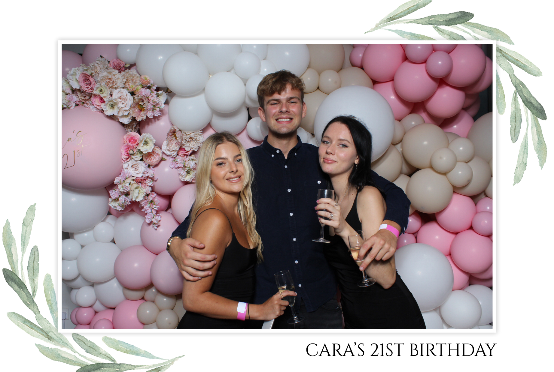 Cara's 21st | View more photos from the event at images.mobile-photo-booth.com/u/MobilePhotoBoothUK/Caras-21st
