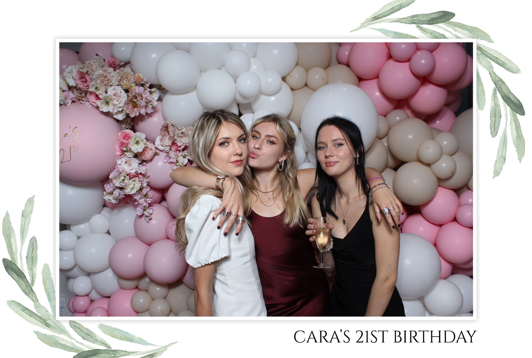 Cara's 21st | View more photos from the event at images.mobile-photo-booth.com/u/MobilePhotoBoothUK/Caras-21st
