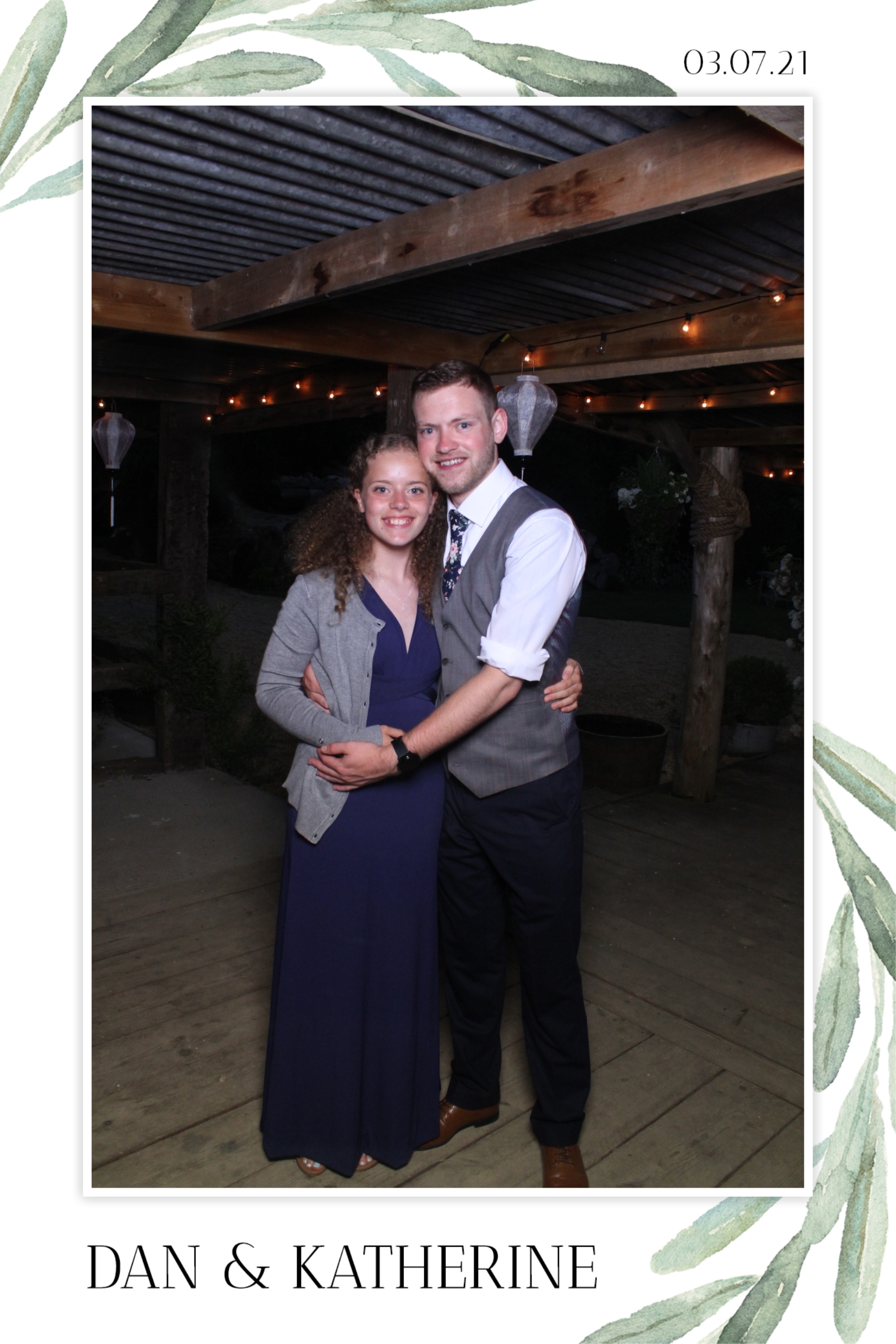 Dan & Katherine | View more photos from the event at images.mobile-photo-booth.com/u/MobilePhotoBoothUK/Dan-Katherine