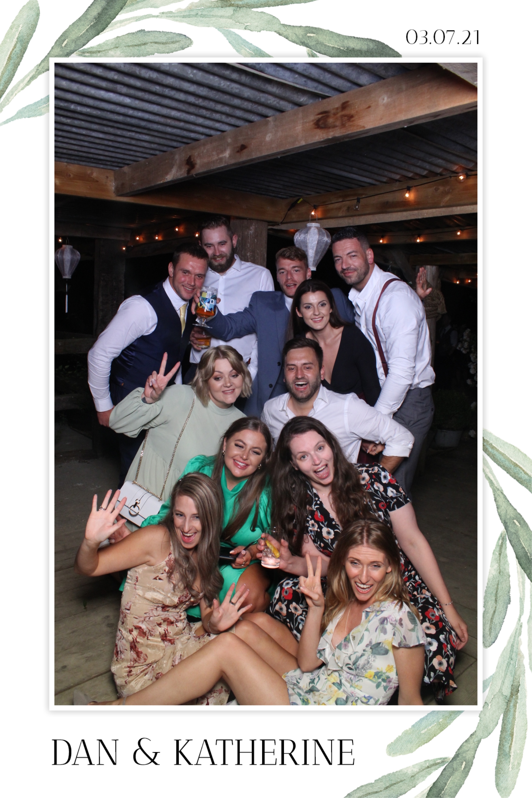 Dan & Katherine | View more photos from the event at images.mobile-photo-booth.com/u/MobilePhotoBoothUK/Dan-Katherine