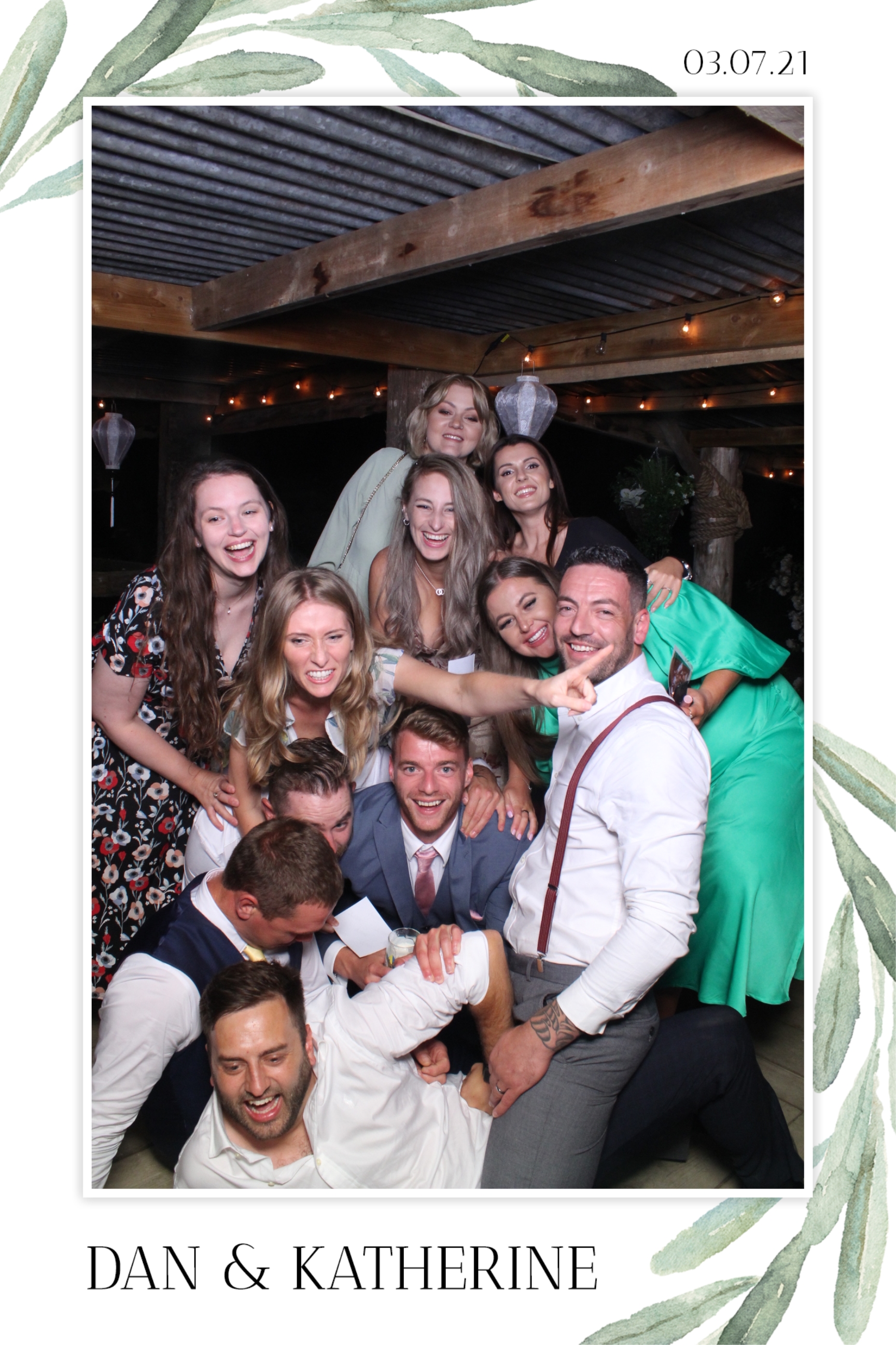 Dan & Katherine | View more photos from the event at images.mobile-photo-booth.com/u/MobilePhotoBoothUK/Dan-Katherine
