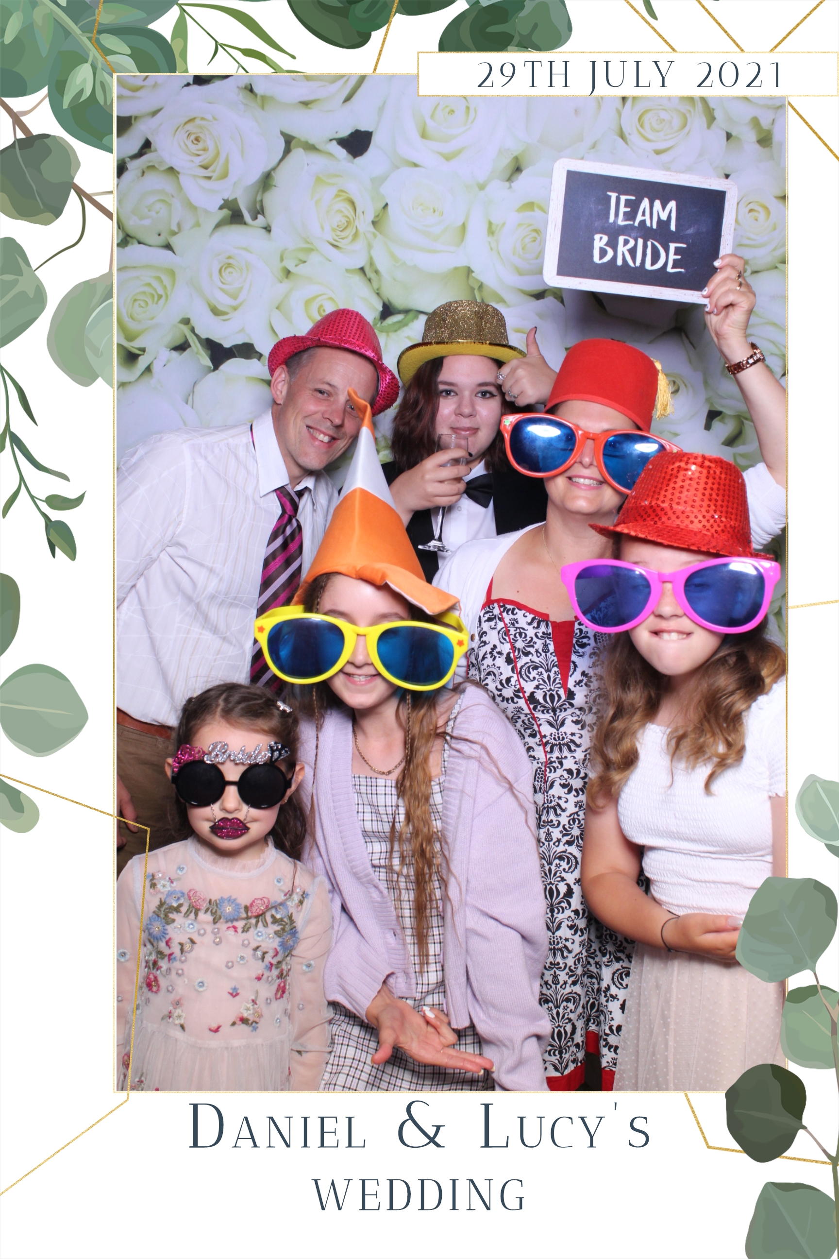 Daniel & Lucy | View more photos from the event at images.mobile-photo-booth.com/u/MobilePhotoBoothUK/Daniel-Lucy