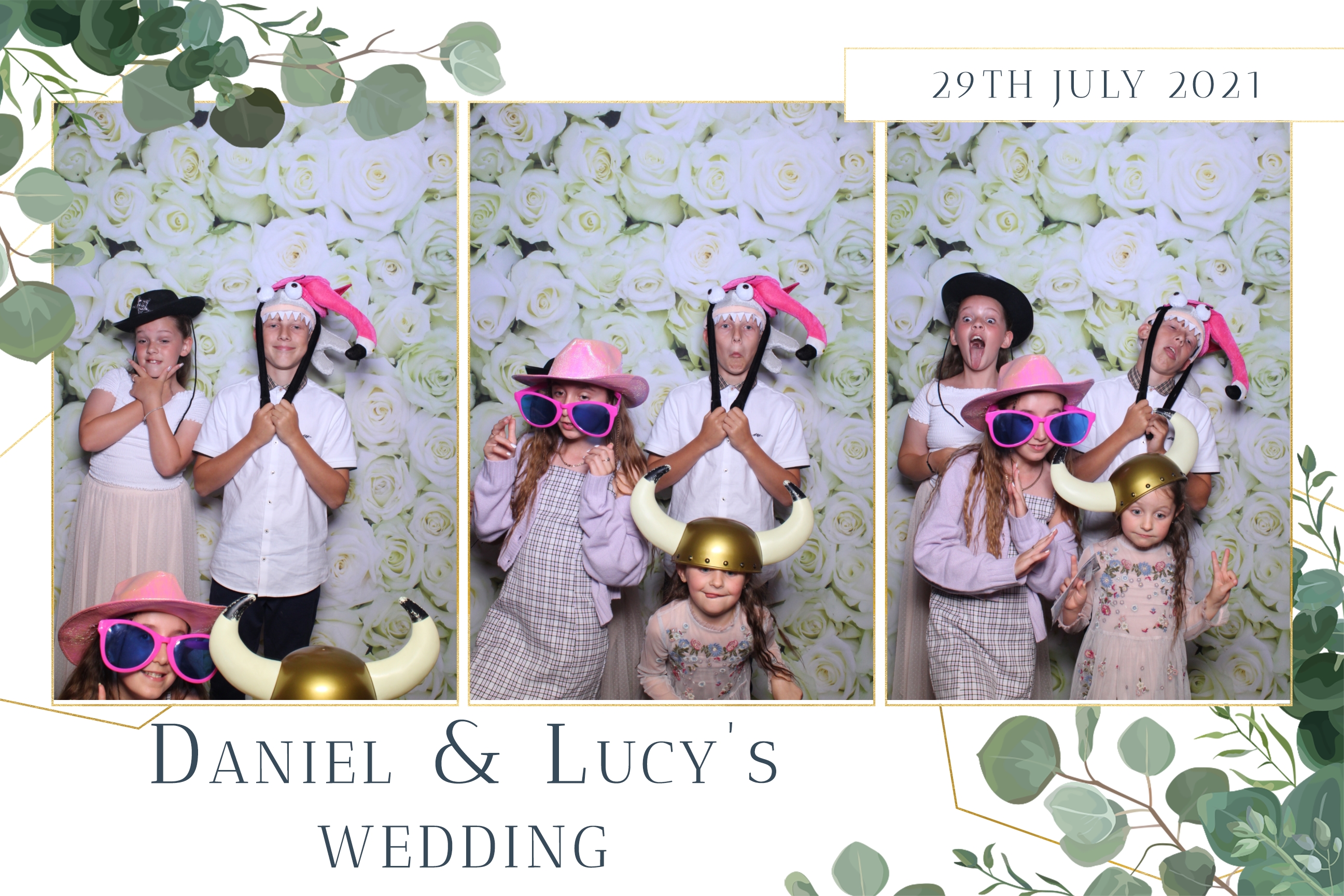 Daniel & Lucy | View more photos from the event at images.mobile-photo-booth.com/u/MobilePhotoBoothUK/Daniel-Lucy