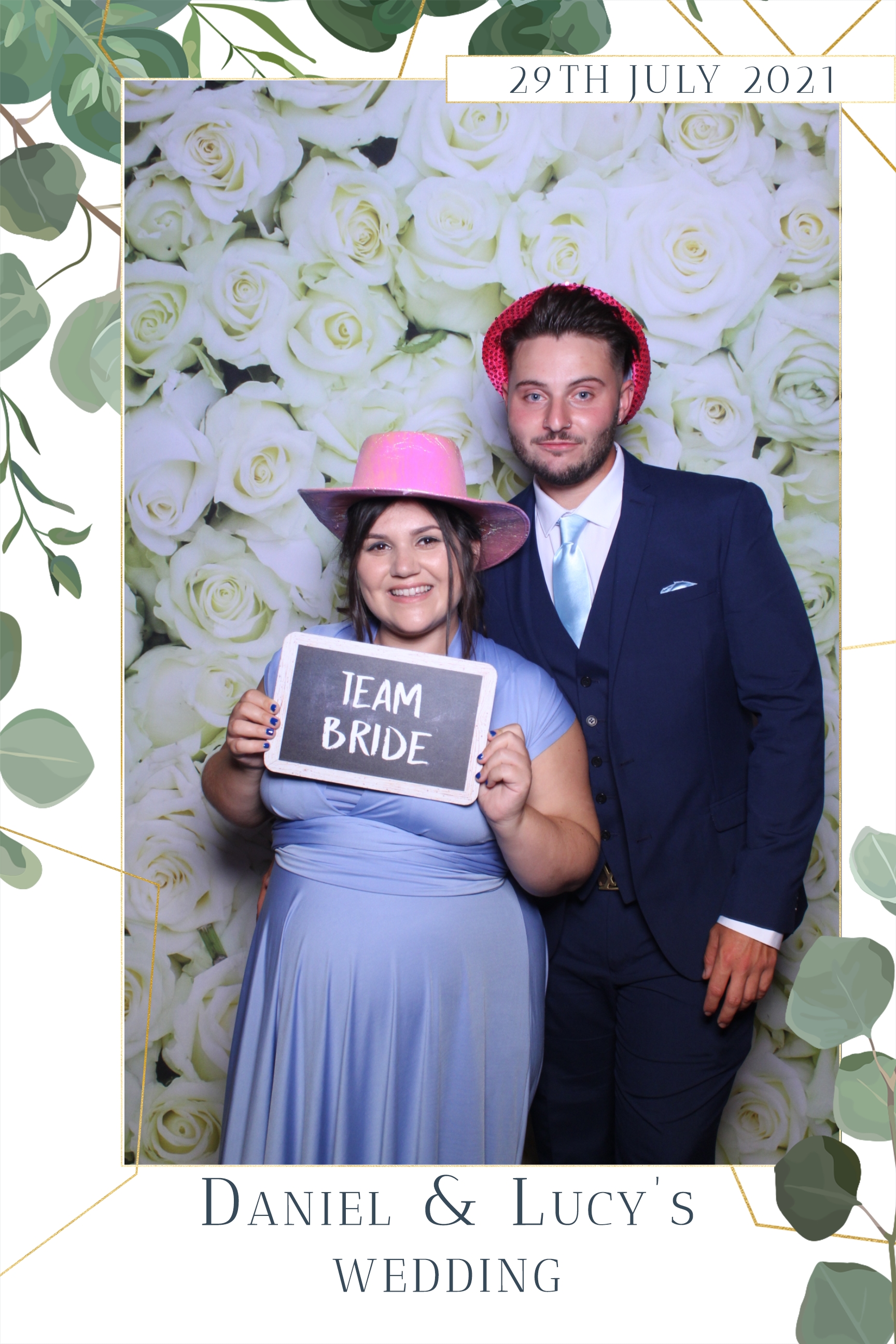 Daniel & Lucy | View more photos from the event at images.mobile-photo-booth.com/u/MobilePhotoBoothUK/Daniel-Lucy