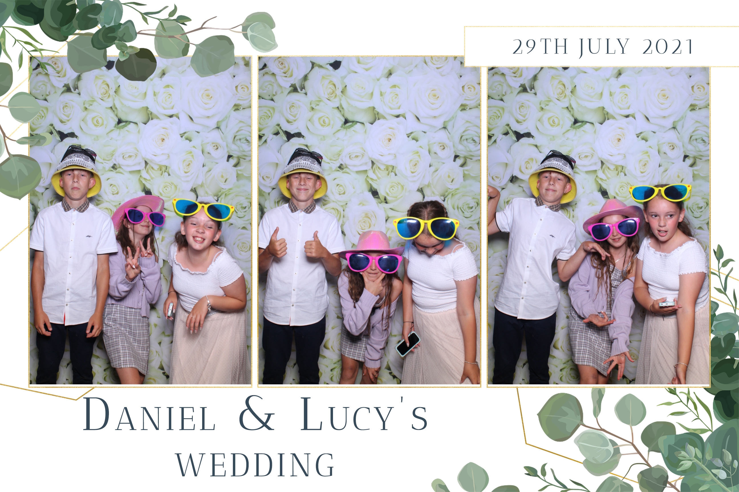Daniel & Lucy | View more photos from the event at images.mobile-photo-booth.com/u/MobilePhotoBoothUK/Daniel-Lucy