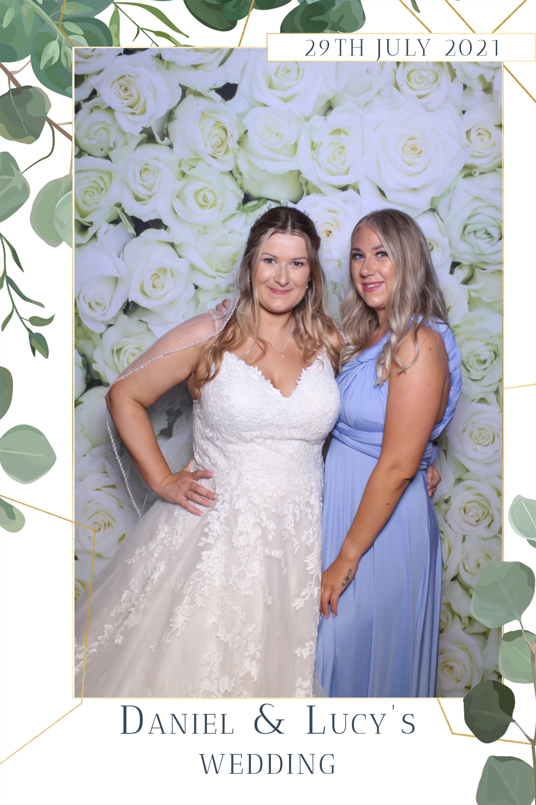 Daniel & Lucy | View more photos from the event at images.mobile-photo-booth.com/u/MobilePhotoBoothUK/Daniel-Lucy