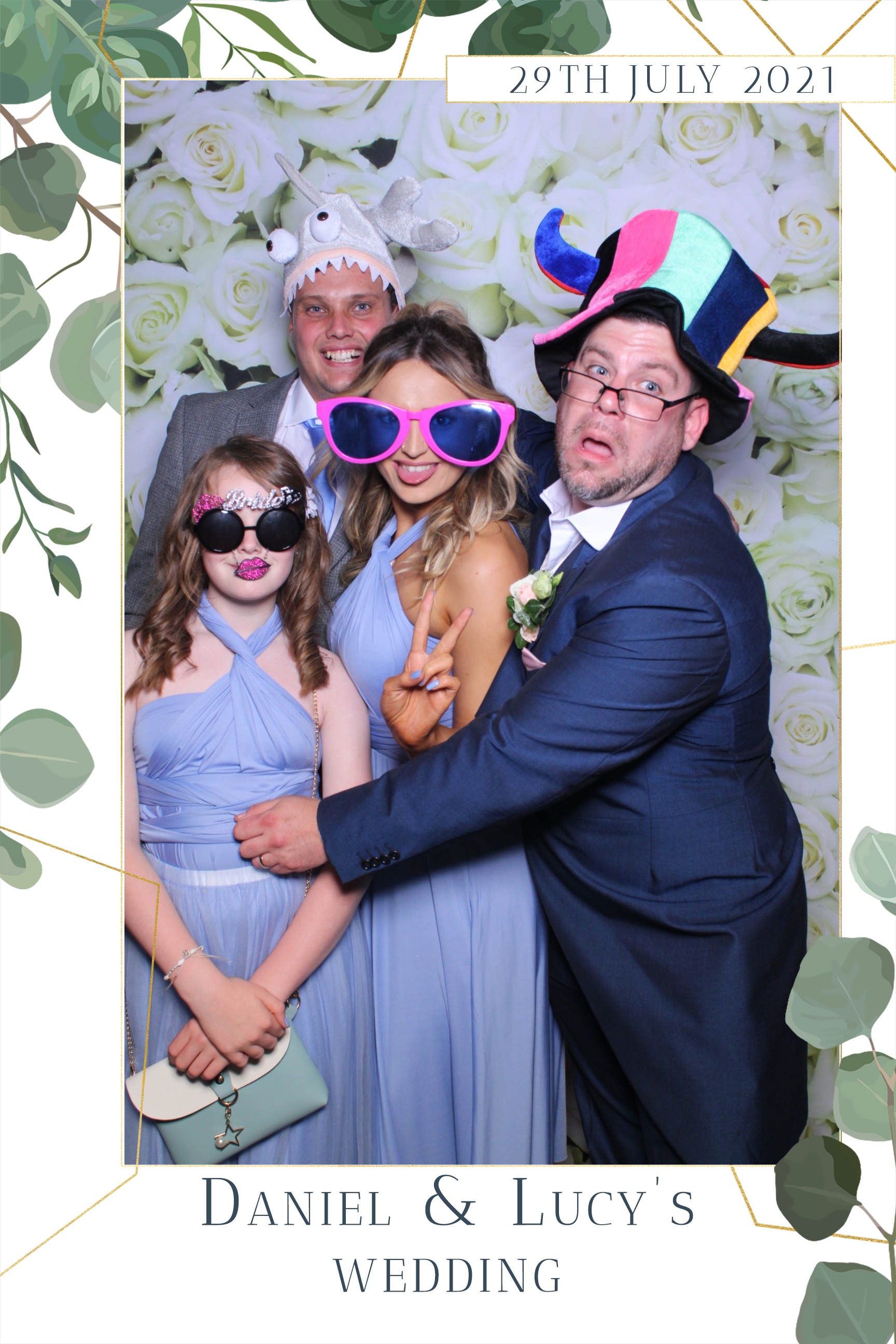 Daniel & Lucy | View more photos from the event at images.mobile-photo-booth.com/u/MobilePhotoBoothUK/Daniel-Lucy