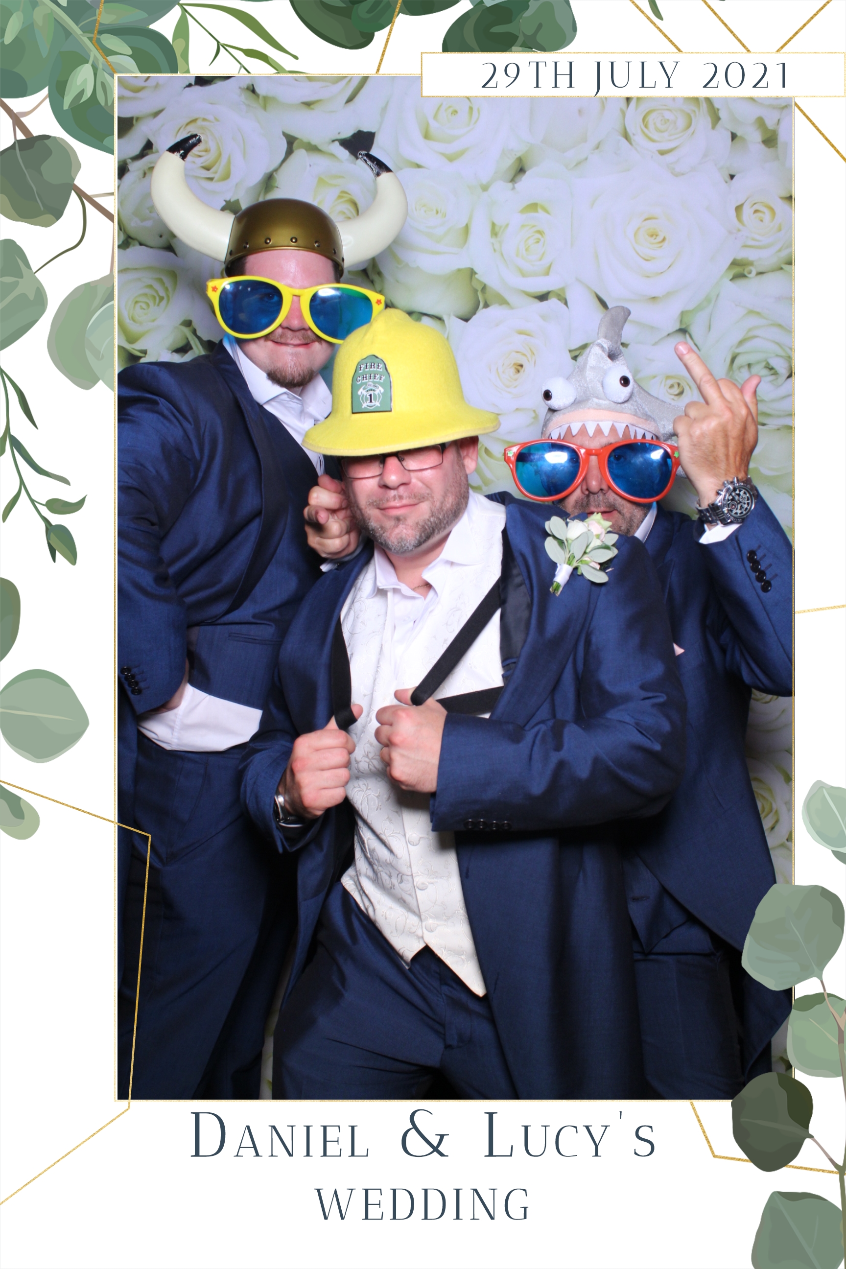 Daniel & Lucy | View more photos from the event at images.mobile-photo-booth.com/u/MobilePhotoBoothUK/Daniel-Lucy