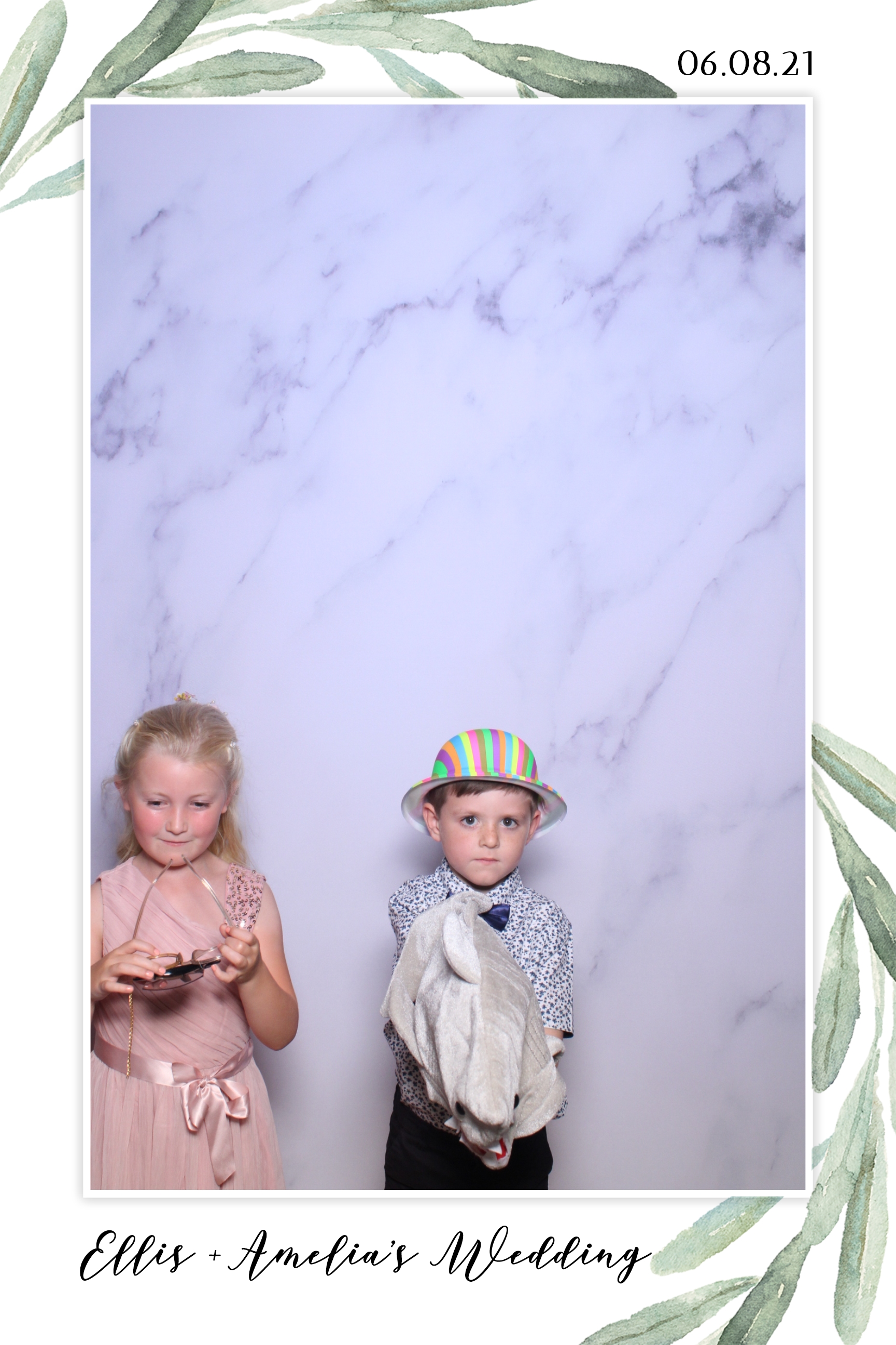 Ellis & Amelia | View more photos from the event at images.mobile-photo-booth.com/u/MobilePhotoBoothUK/Ellis-Amelia