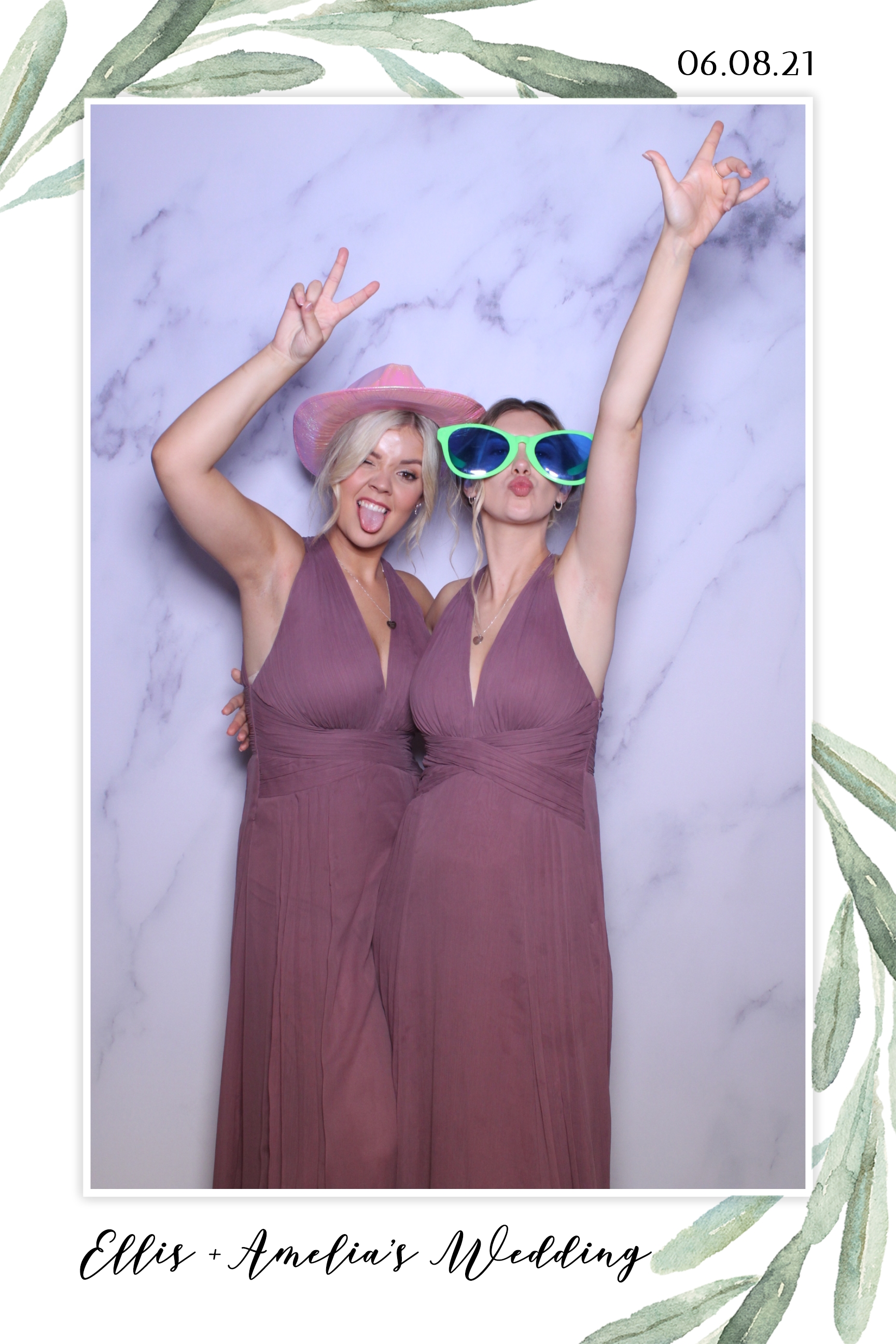 Ellis & Amelia | View more photos from the event at images.mobile-photo-booth.com/u/MobilePhotoBoothUK/Ellis-Amelia