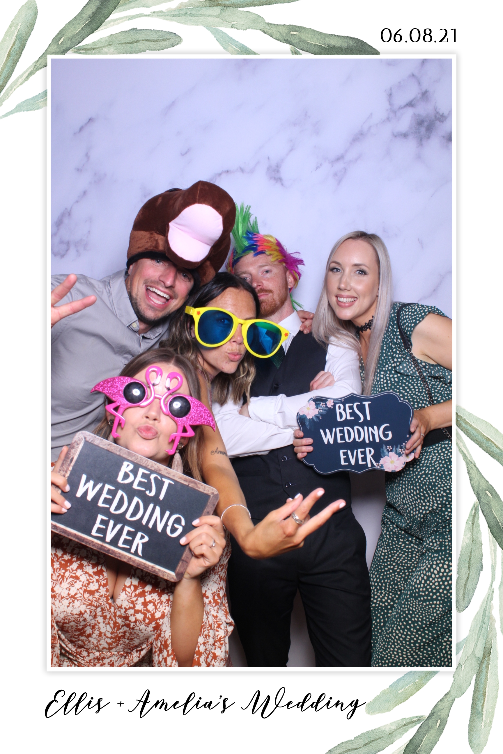 Ellis & Amelia | View more photos from the event at images.mobile-photo-booth.com/u/MobilePhotoBoothUK/Ellis-Amelia