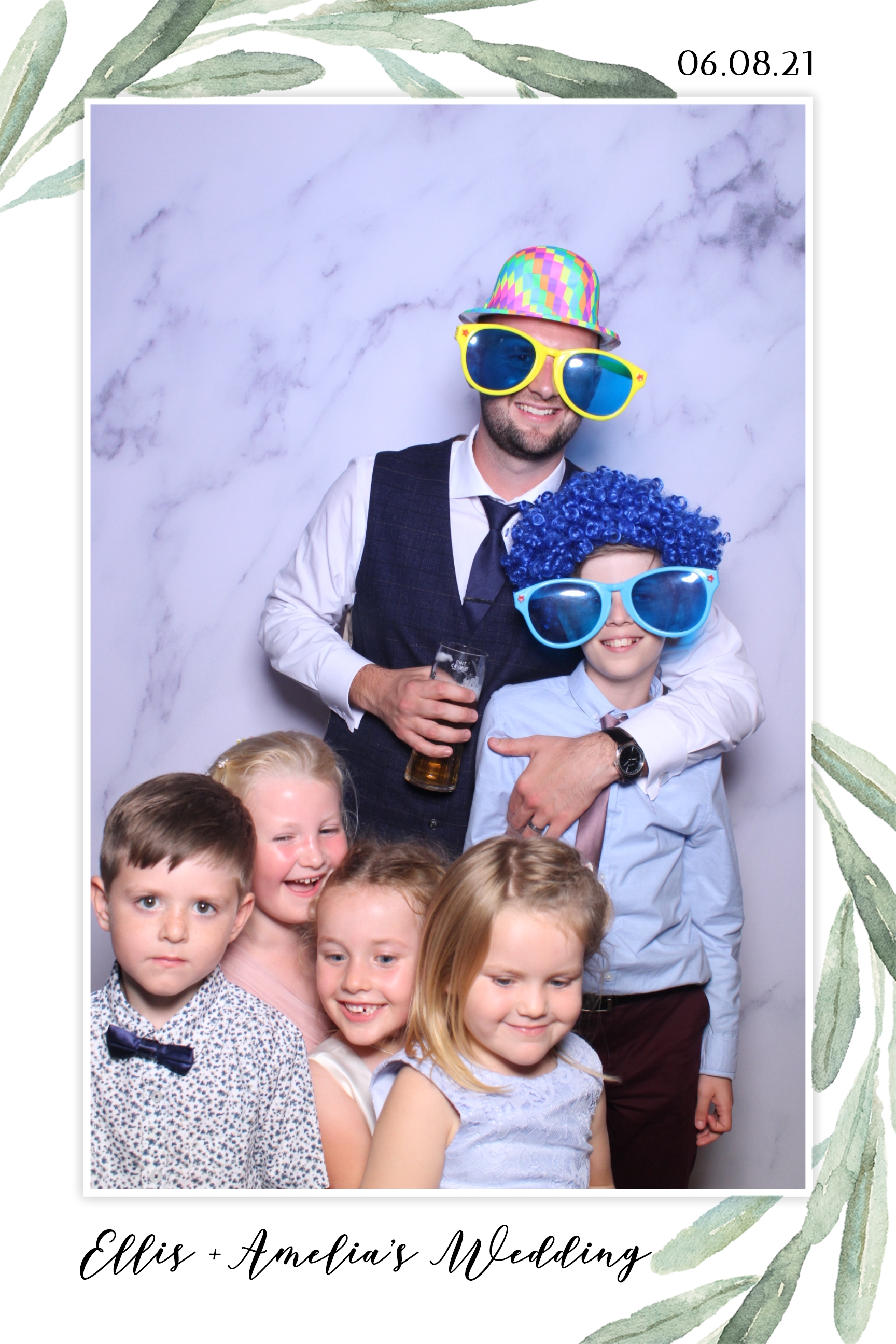 Ellis & Amelia | View more photos from the event at images.mobile-photo-booth.com/u/MobilePhotoBoothUK/Ellis-Amelia