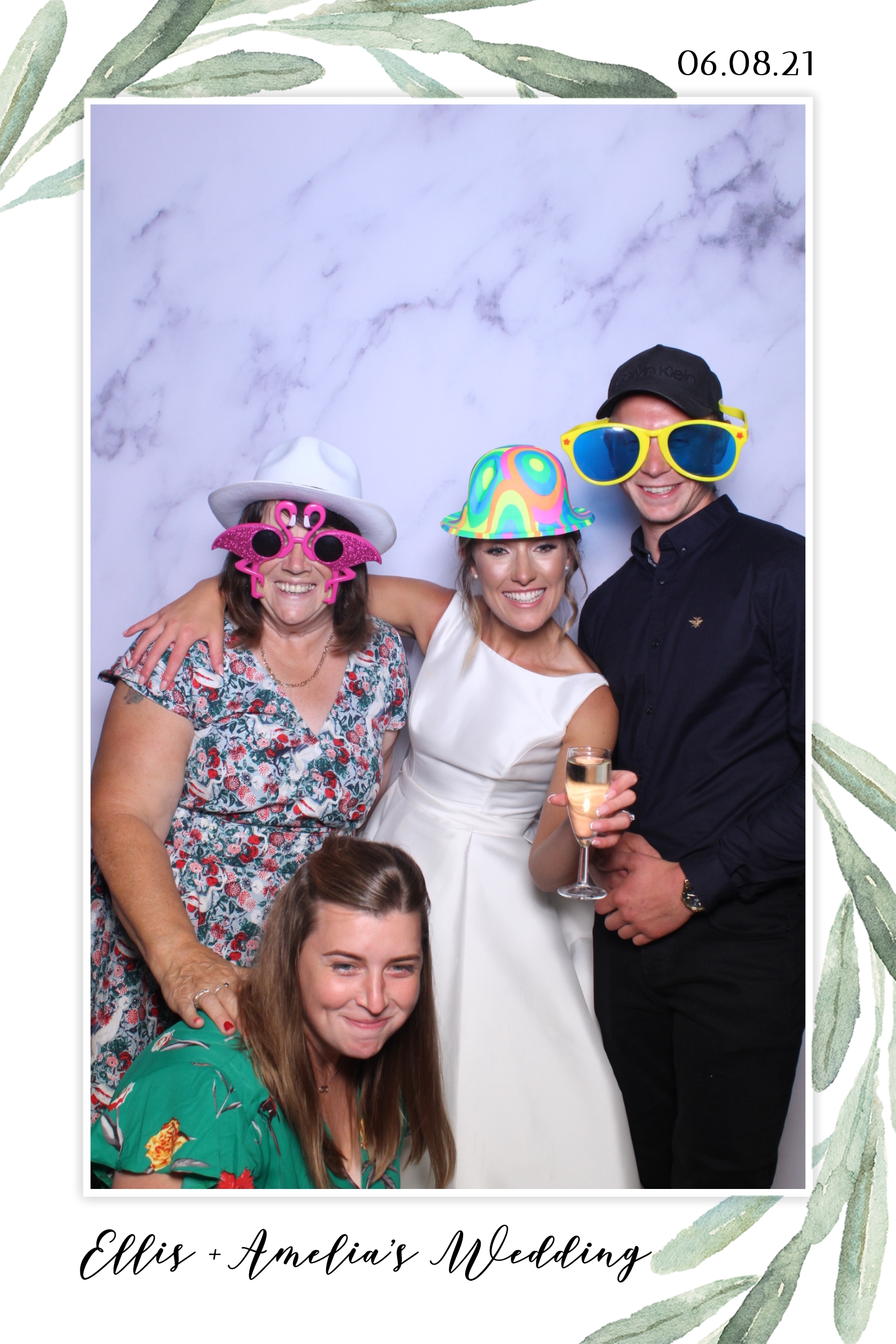 Ellis & Amelia | View more photos from the event at images.mobile-photo-booth.com/u/MobilePhotoBoothUK/Ellis-Amelia