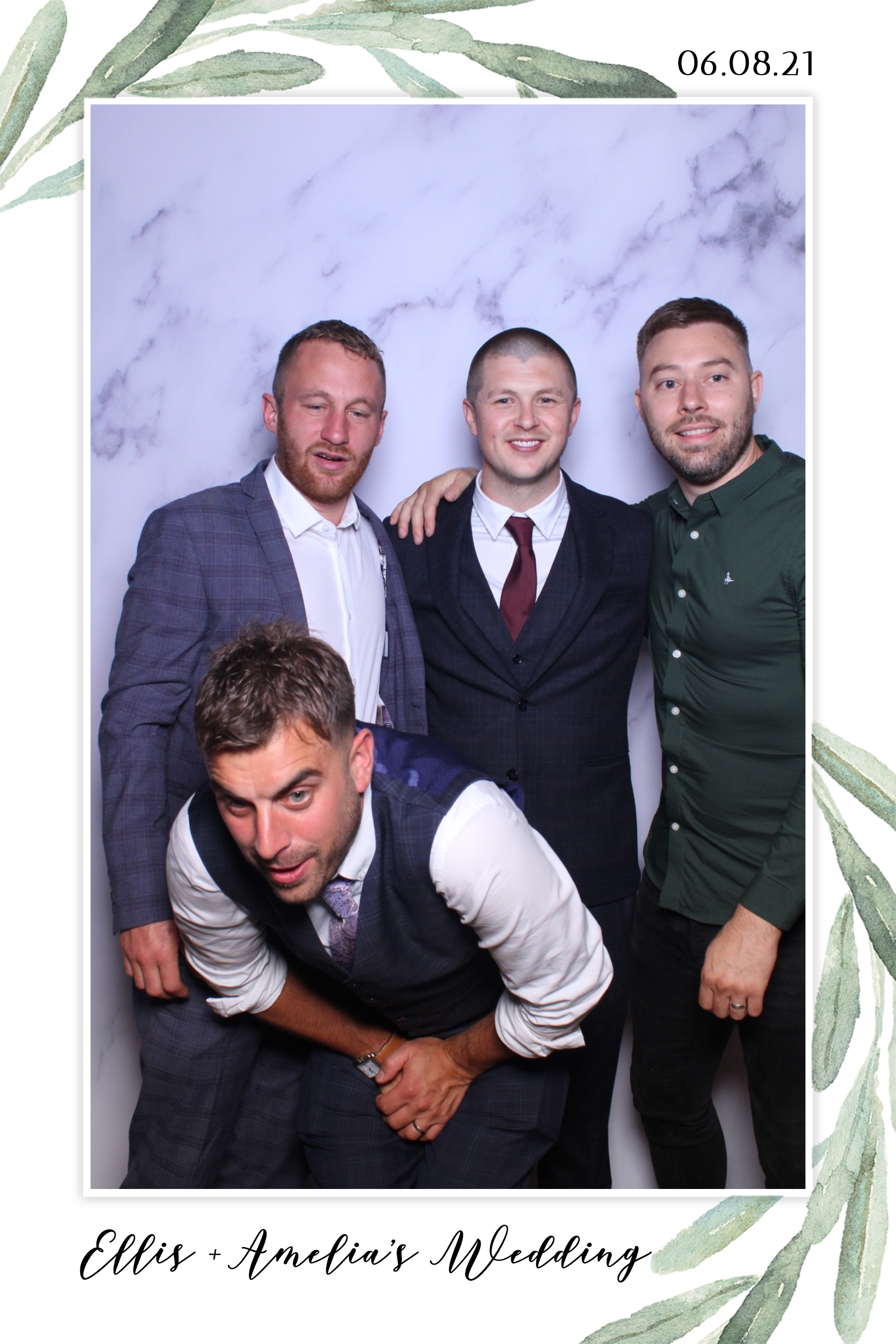 Ellis & Amelia | View more photos from the event at images.mobile-photo-booth.com/u/MobilePhotoBoothUK/Ellis-Amelia