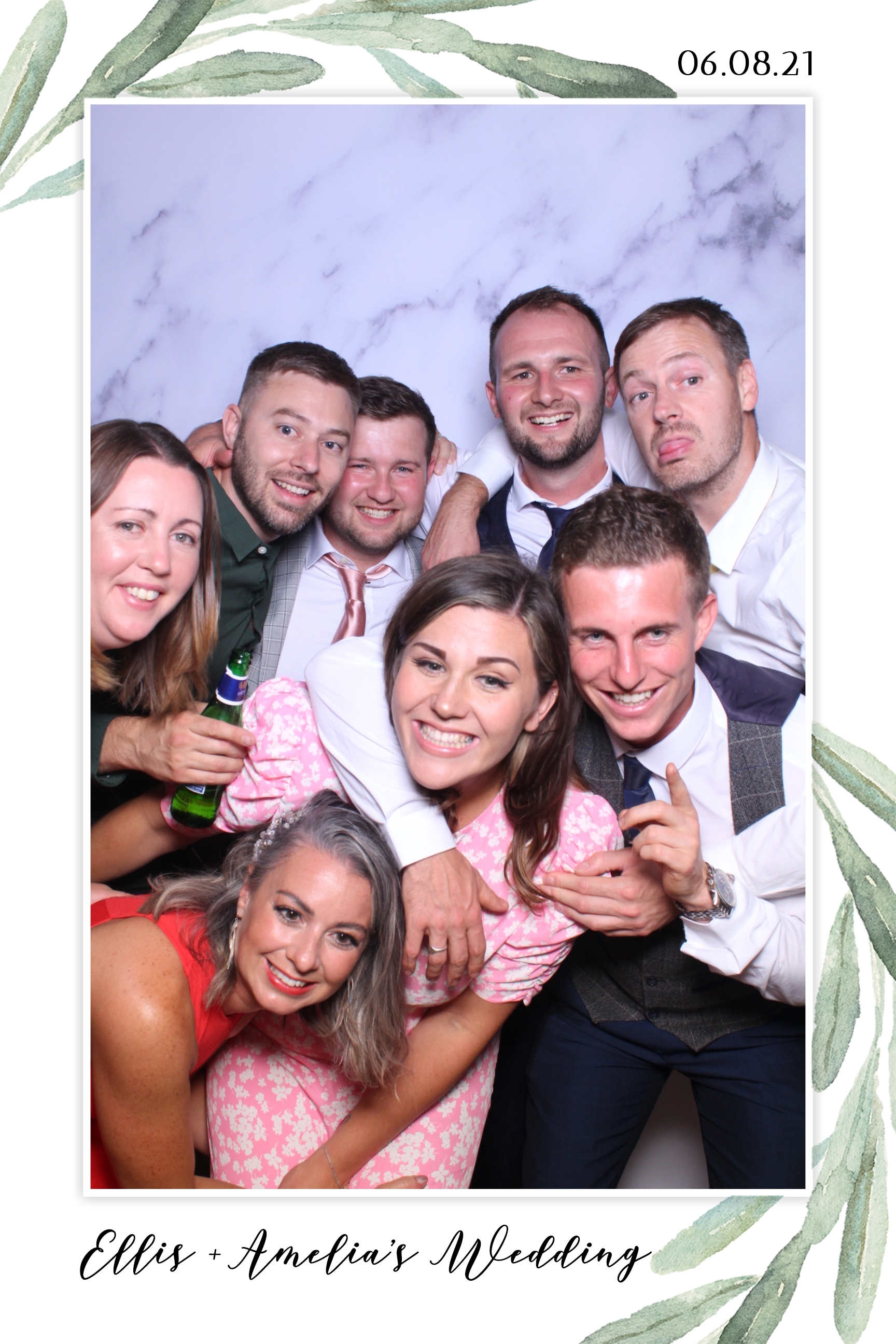 Ellis & Amelia | View more photos from the event at images.mobile-photo-booth.com/u/MobilePhotoBoothUK/Ellis-Amelia