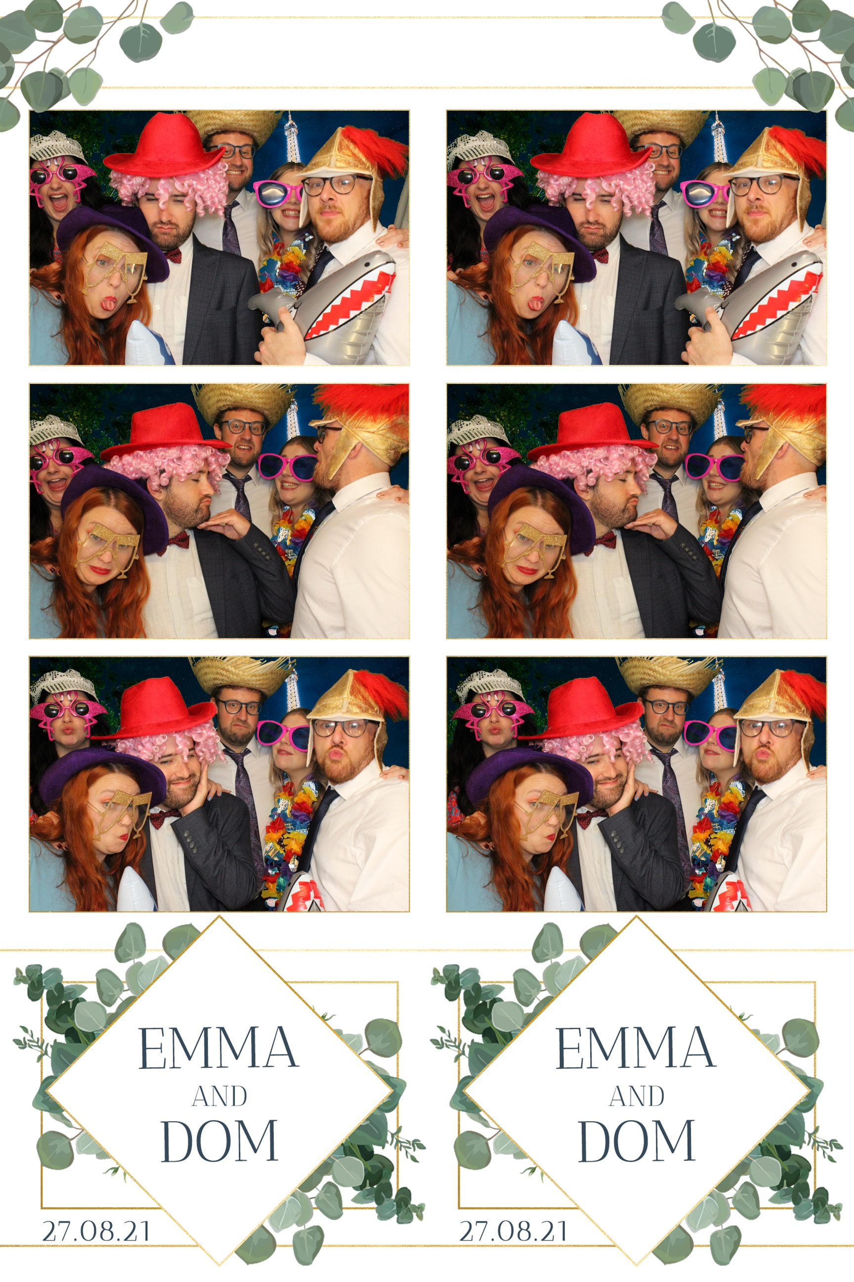 Emma & Dom | View more photos from the event at images.mobile-photo-booth.com/u/MobilePhotoBoothUK/Emma-Dom