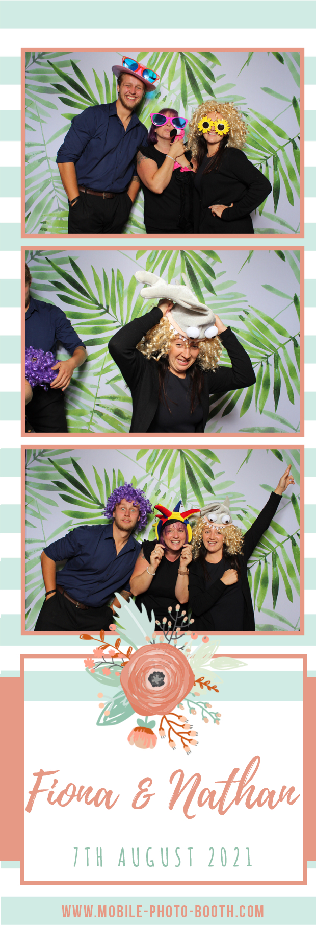 Fiona & Nathan | View more photos from the event at images.mobile-photo-booth.com/u/MobilePhotoBoothUK/Fiona-Nathan