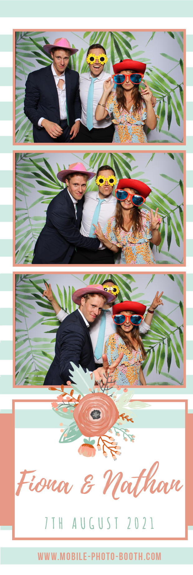 Fiona & Nathan | View more photos from the event at images.mobile-photo-booth.com/u/MobilePhotoBoothUK/Fiona-Nathan