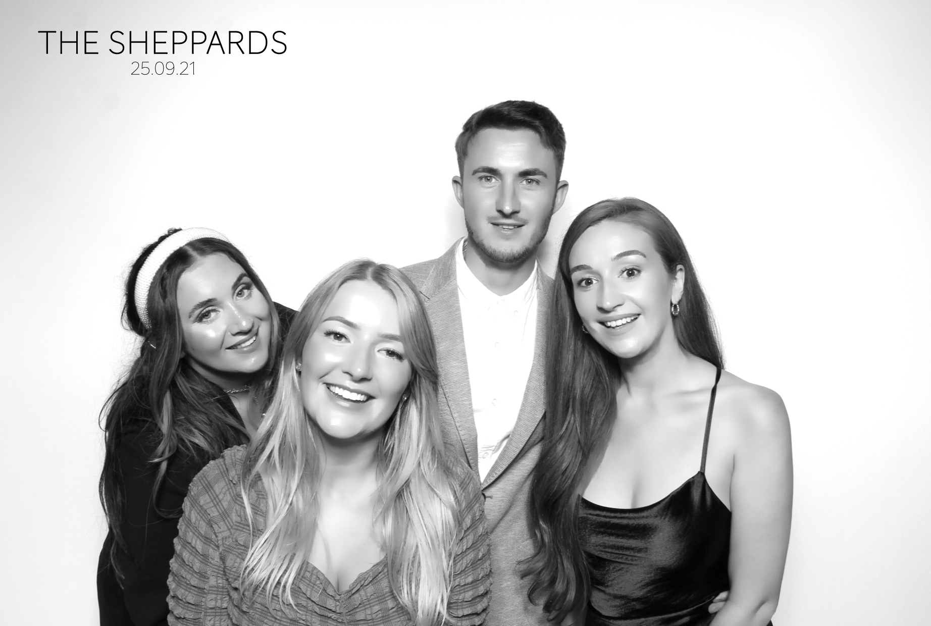 Jodie & Joe | View more photos from the event at images.mobile-photo-booth.com/u/MobilePhotoBoothUK/Jodie-Joe