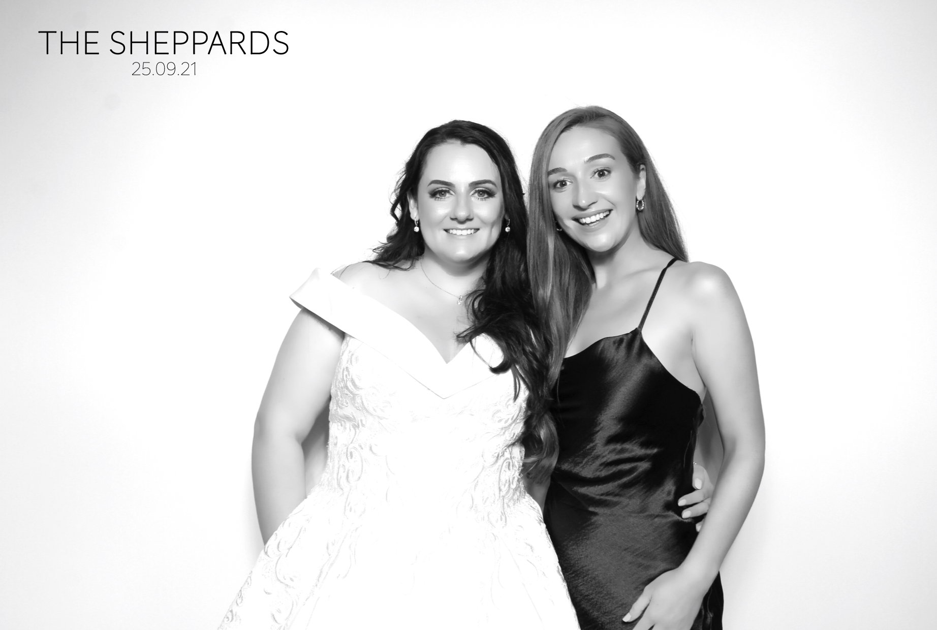 Jodie & Joe | View more photos from the event at images.mobile-photo-booth.com/u/MobilePhotoBoothUK/Jodie-Joe