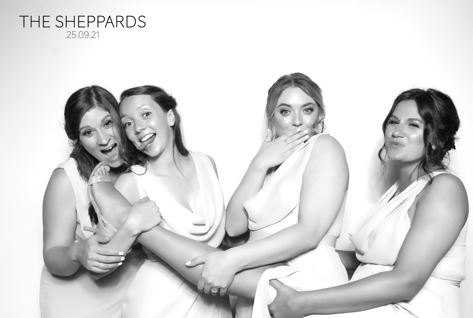 Jodie & Joe | View more photos from the event at images.mobile-photo-booth.com/u/MobilePhotoBoothUK/Jodie-Joe