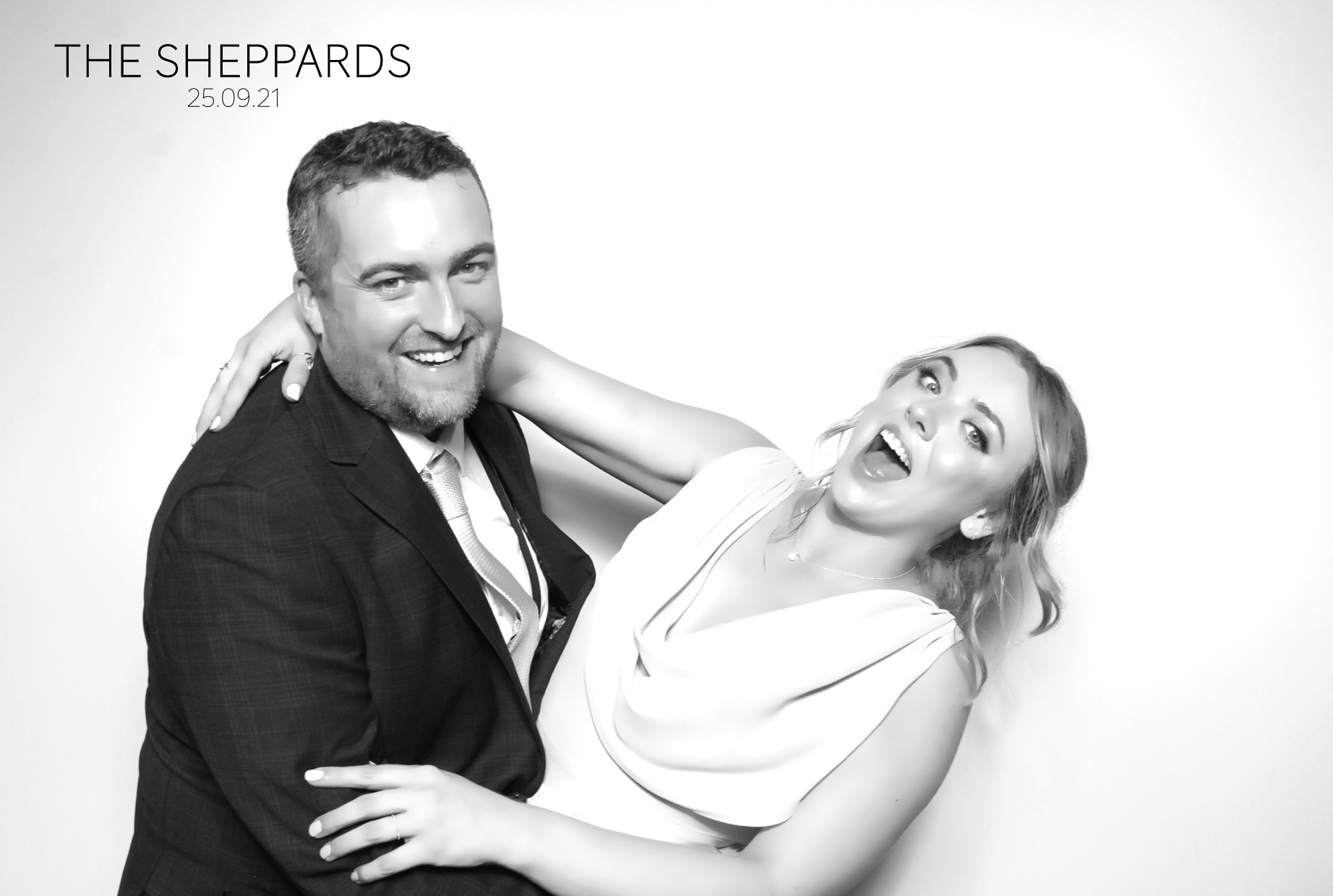 Jodie & Joe | View more photos from the event at images.mobile-photo-booth.com/u/MobilePhotoBoothUK/Jodie-Joe