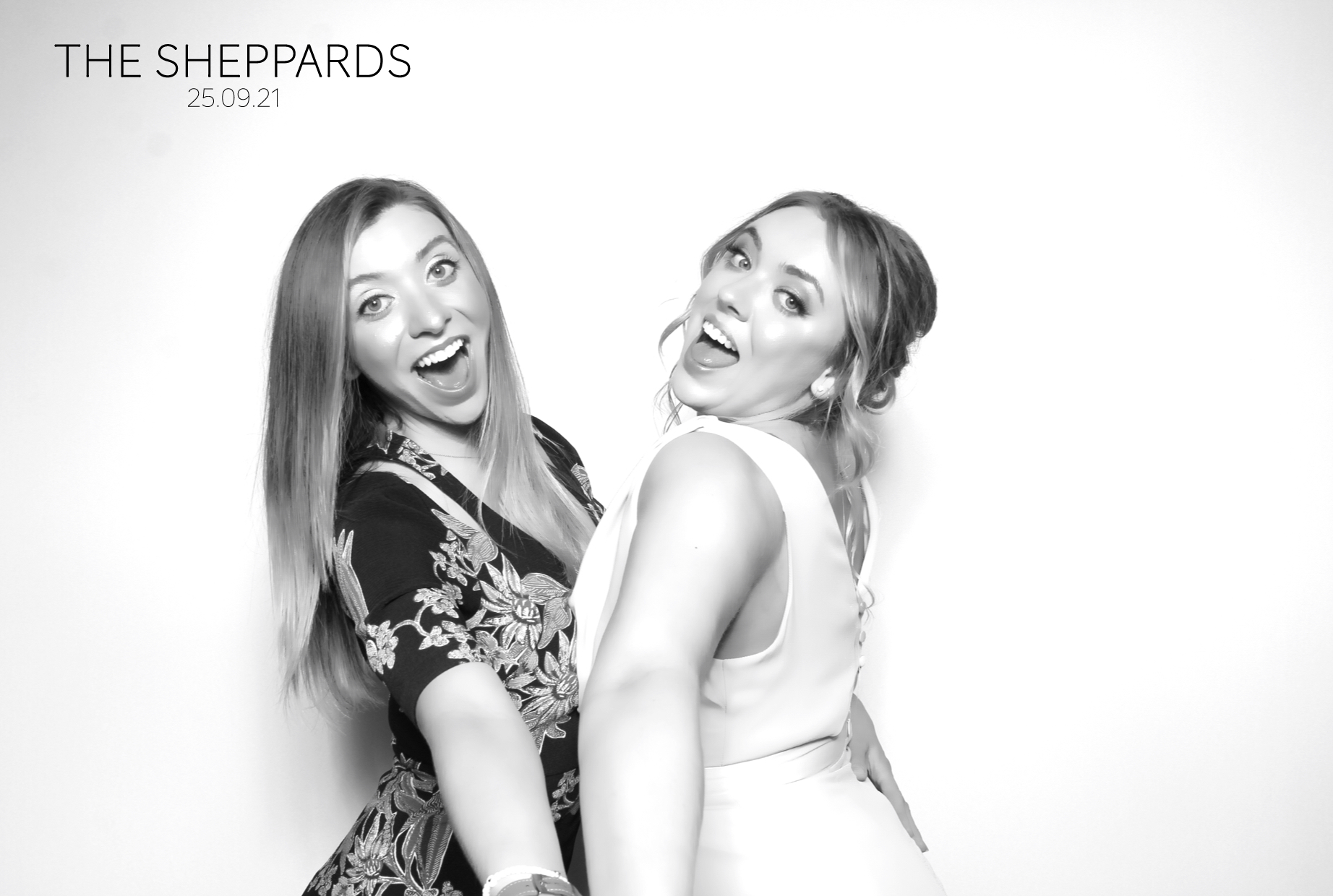 Jodie & Joe | View more photos from the event at images.mobile-photo-booth.com/u/MobilePhotoBoothUK/Jodie-Joe