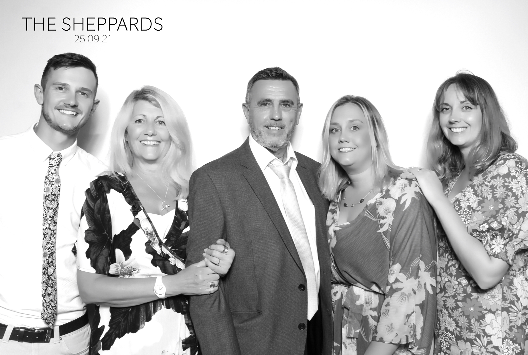 Jodie & Joe | View more photos from the event at images.mobile-photo-booth.com/u/MobilePhotoBoothUK/Jodie-Joe