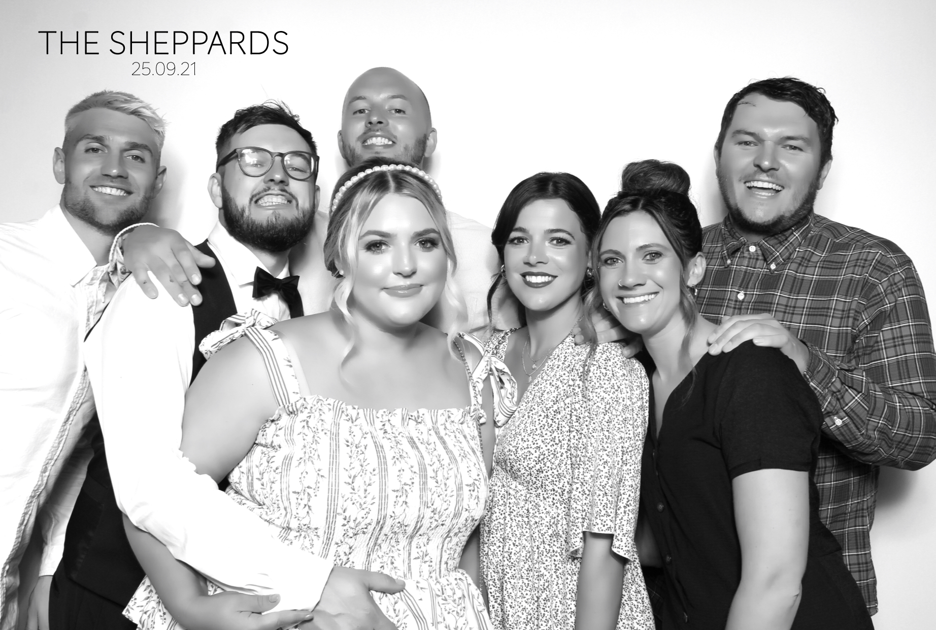 Jodie & Joe | View more photos from the event at images.mobile-photo-booth.com/u/MobilePhotoBoothUK/Jodie-Joe