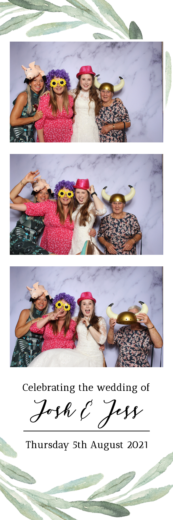 Josh & Jess | View more photos from the event at images.mobile-photo-booth.com/u/MobilePhotoBoothUK/Josh-Jess