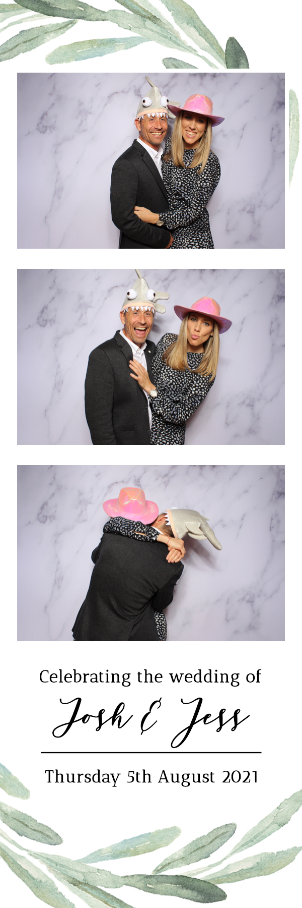 Josh & Jess | View more photos from the event at images.mobile-photo-booth.com/u/MobilePhotoBoothUK/Josh-Jess