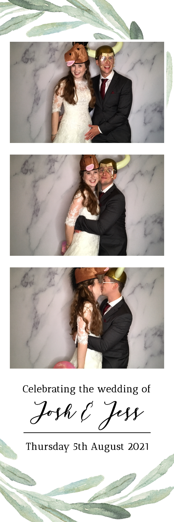 Josh & Jess | View more photos from the event at images.mobile-photo-booth.com/u/MobilePhotoBoothUK/Josh-Jess