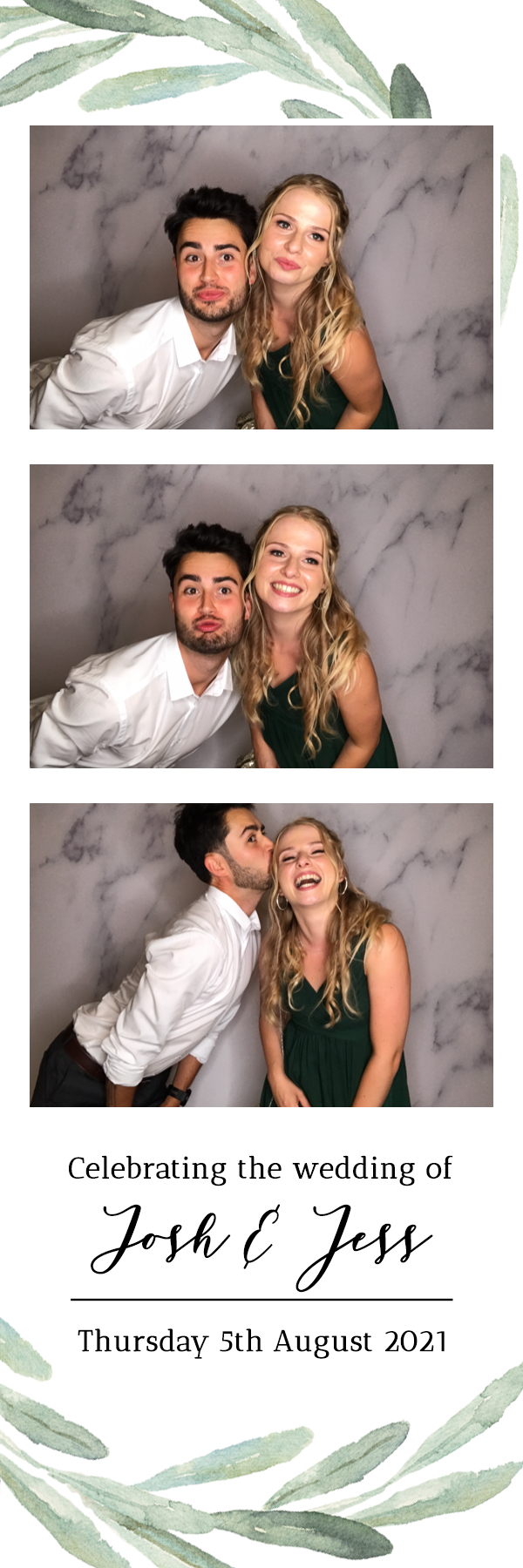 Josh & Jess | View more photos from the event at images.mobile-photo-booth.com/u/MobilePhotoBoothUK/Josh-Jess